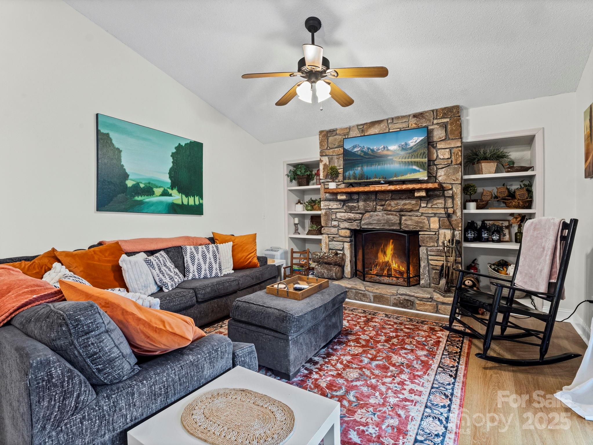 950 Main Street #5 — Chimney Rock