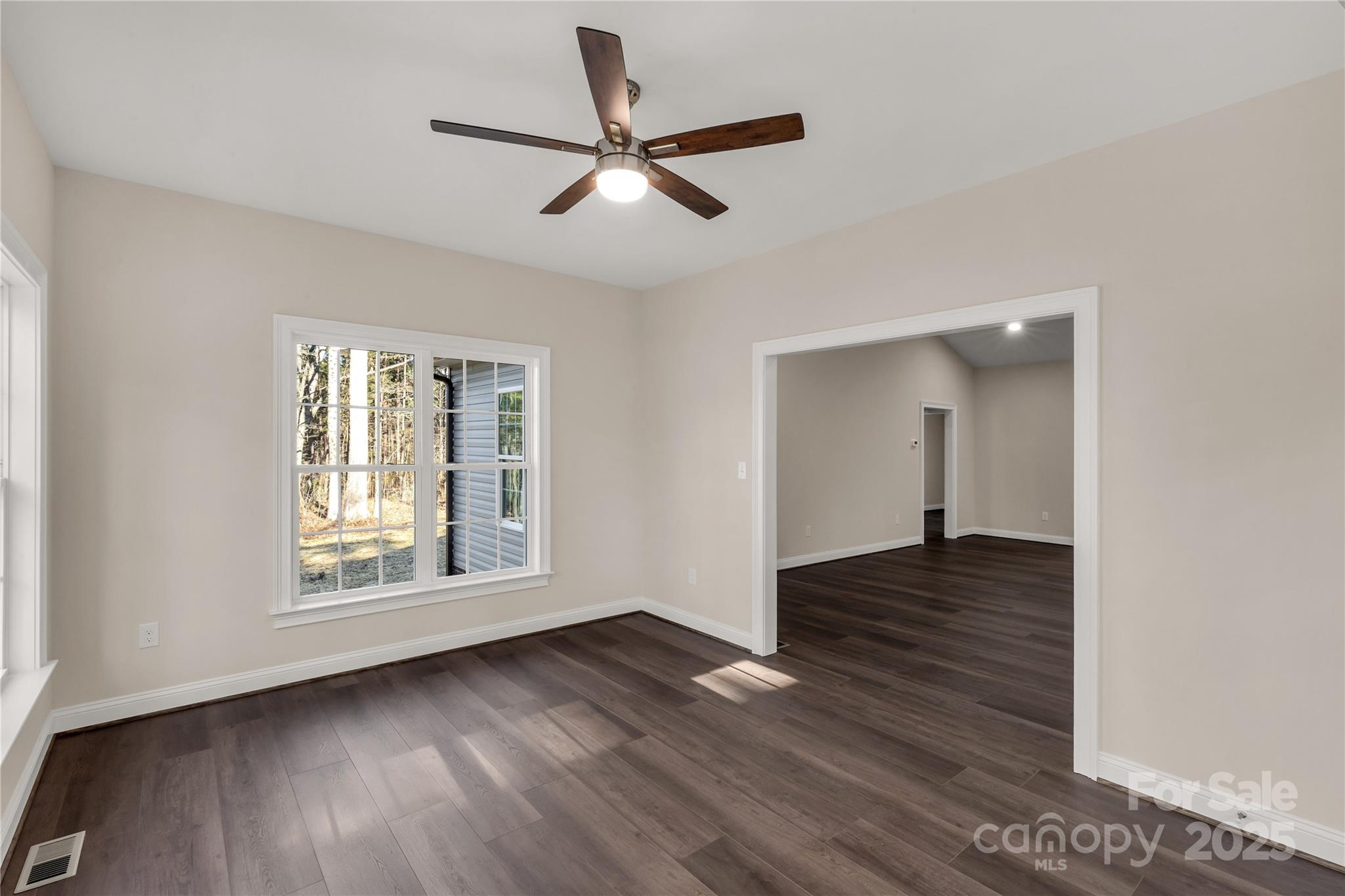 1489 Paraham Road S — York