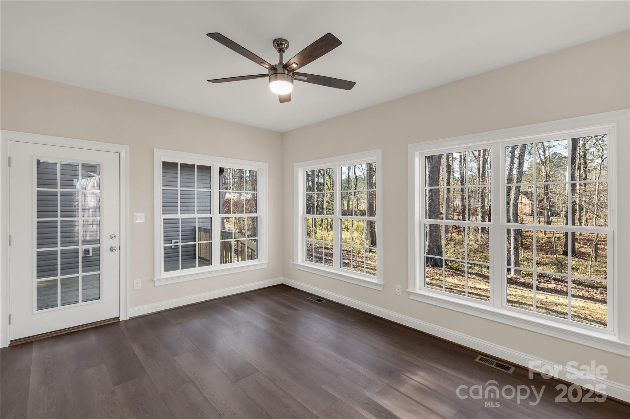 1489 Paraham Road S — York