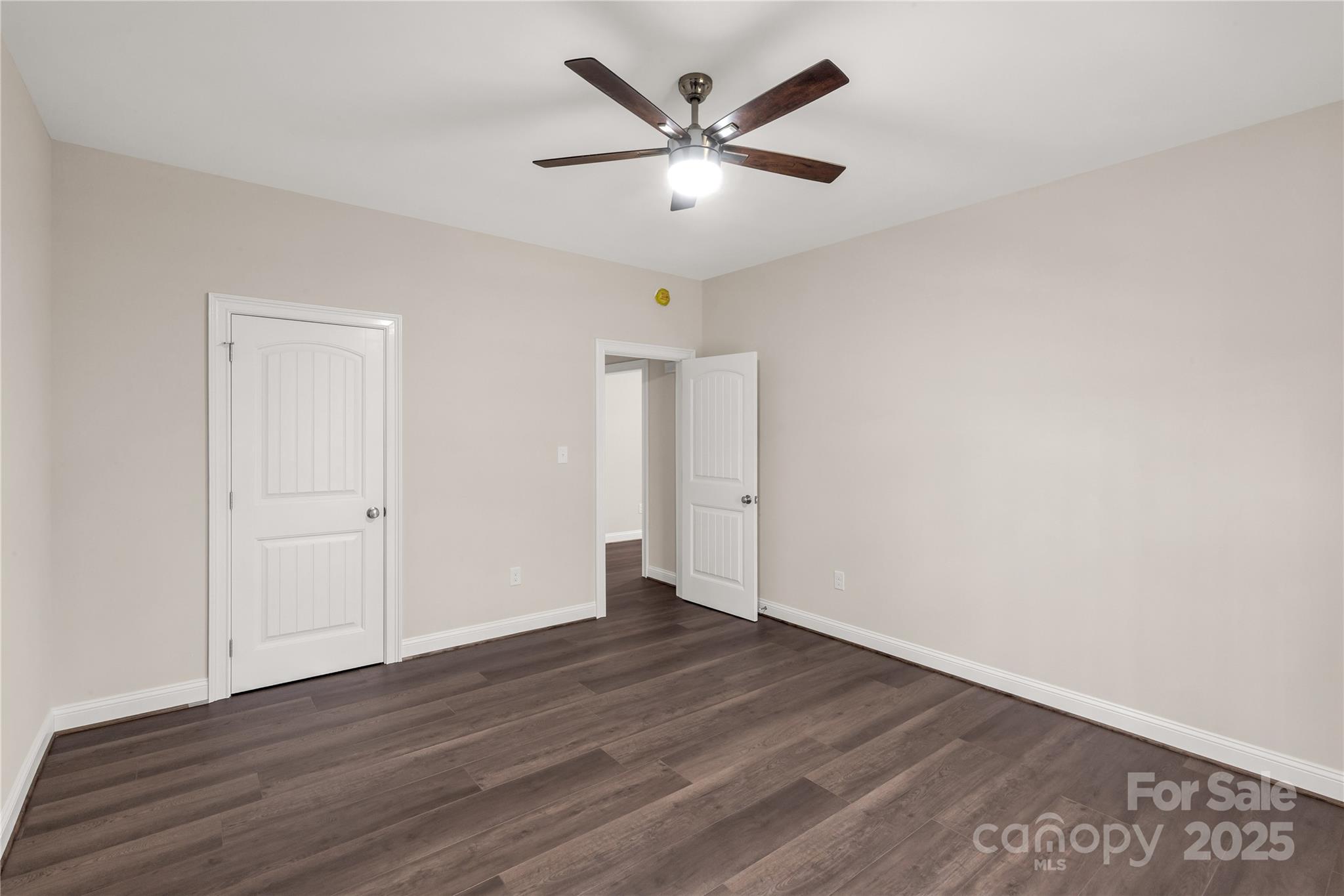 1489 Paraham Road S — York