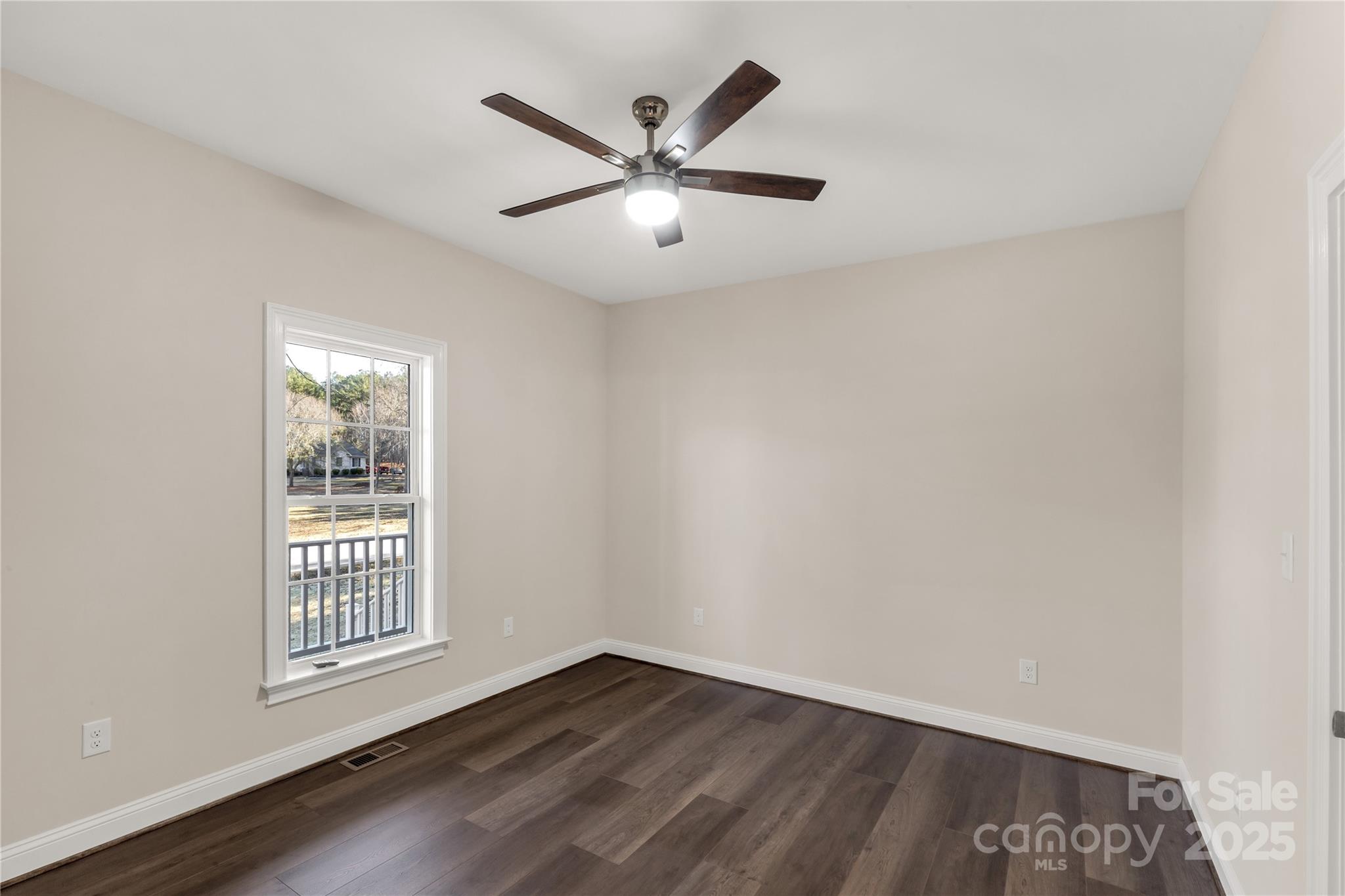 1489 Paraham Road S — York