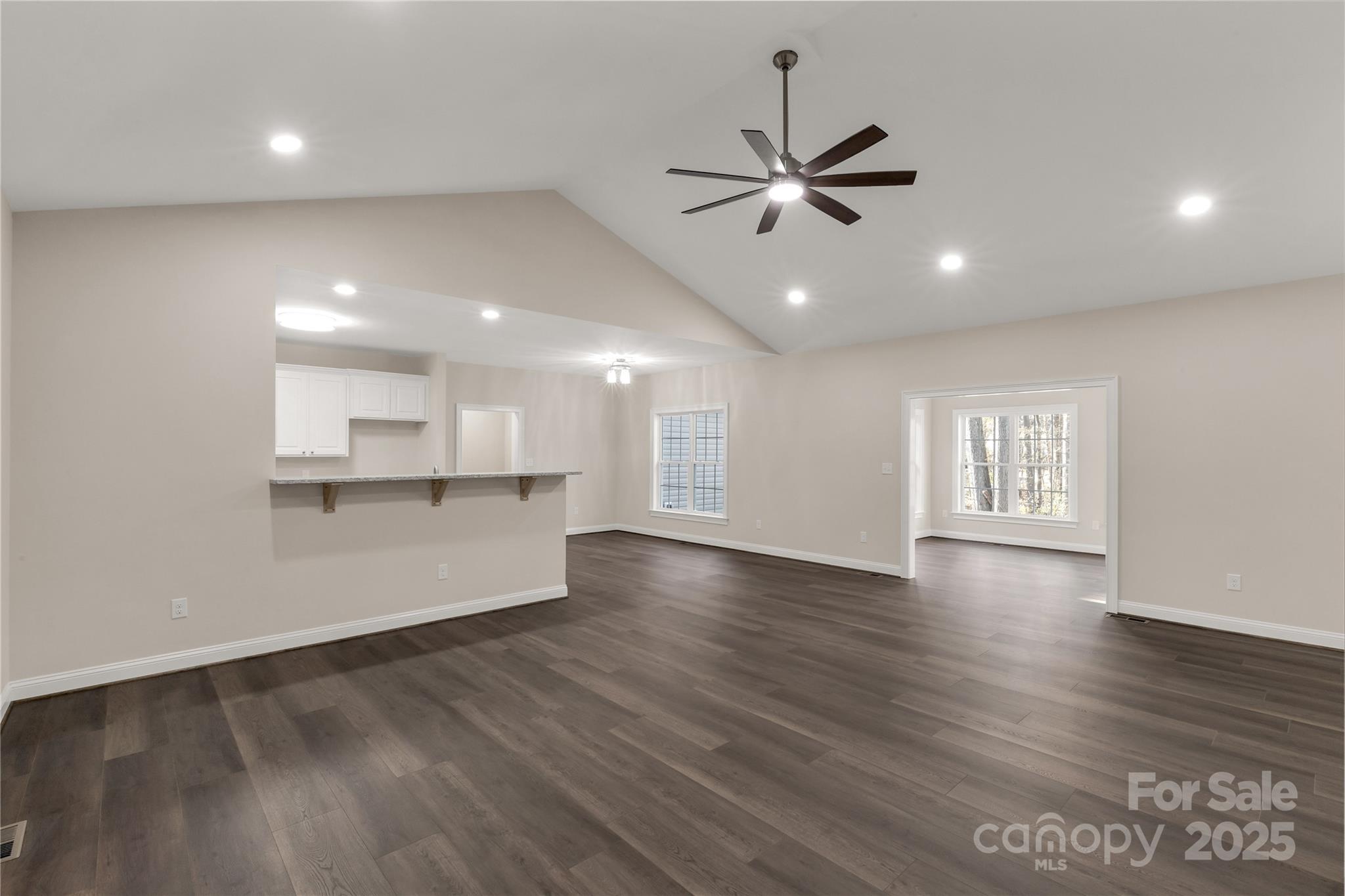 1489 Paraham Road S — York