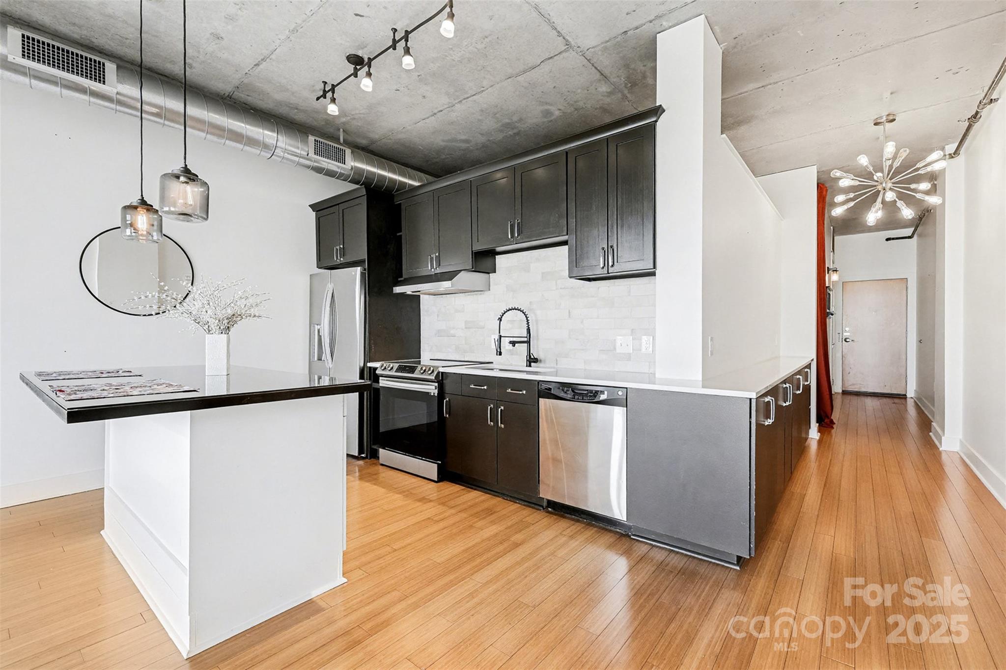 505 E 6th Street #1003 — Charlotte