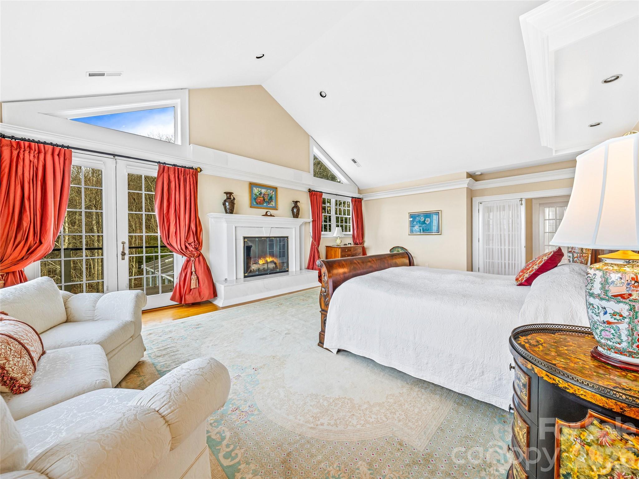 35 Peach Knob Drive — Asheville