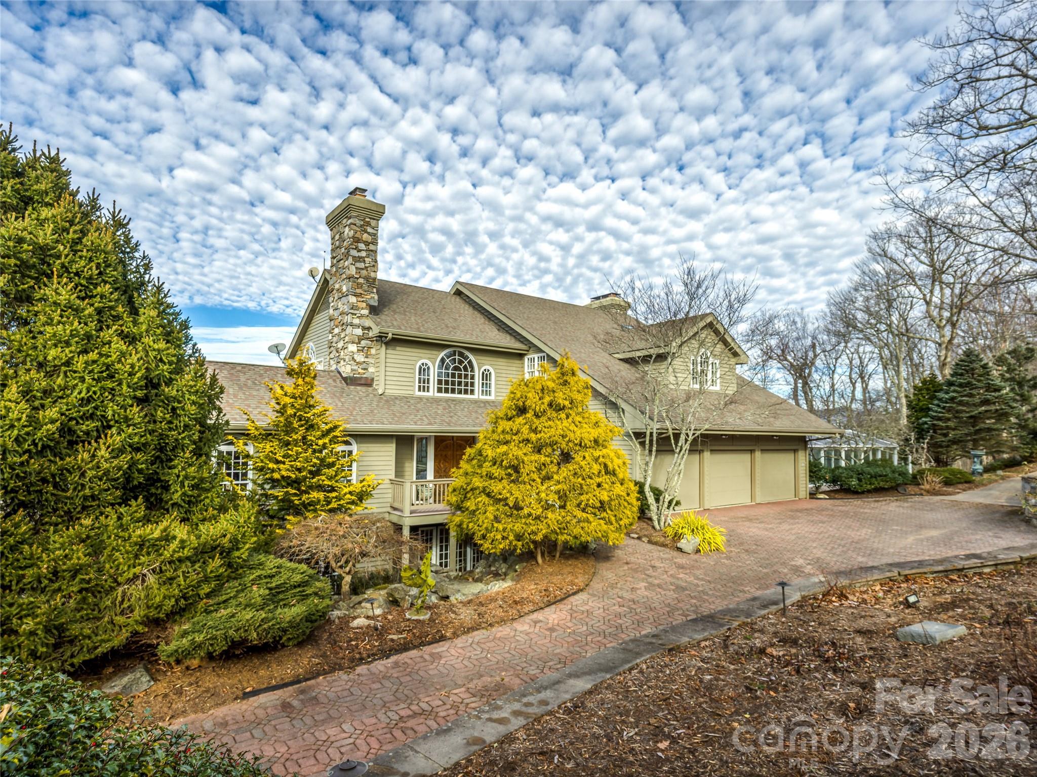 35 Peach Knob Drive — Asheville