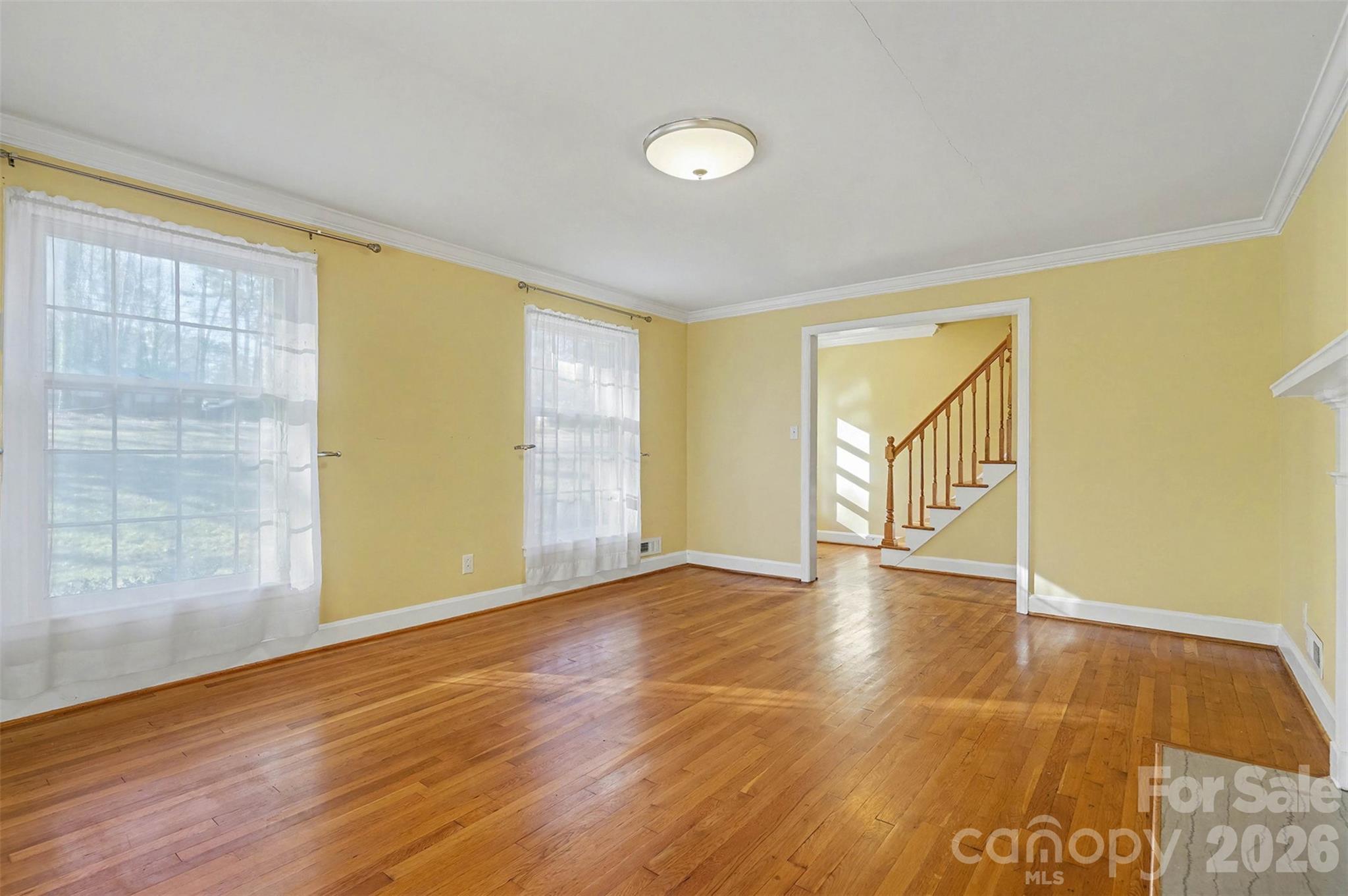1215 Robinhood Circle — Charlotte
