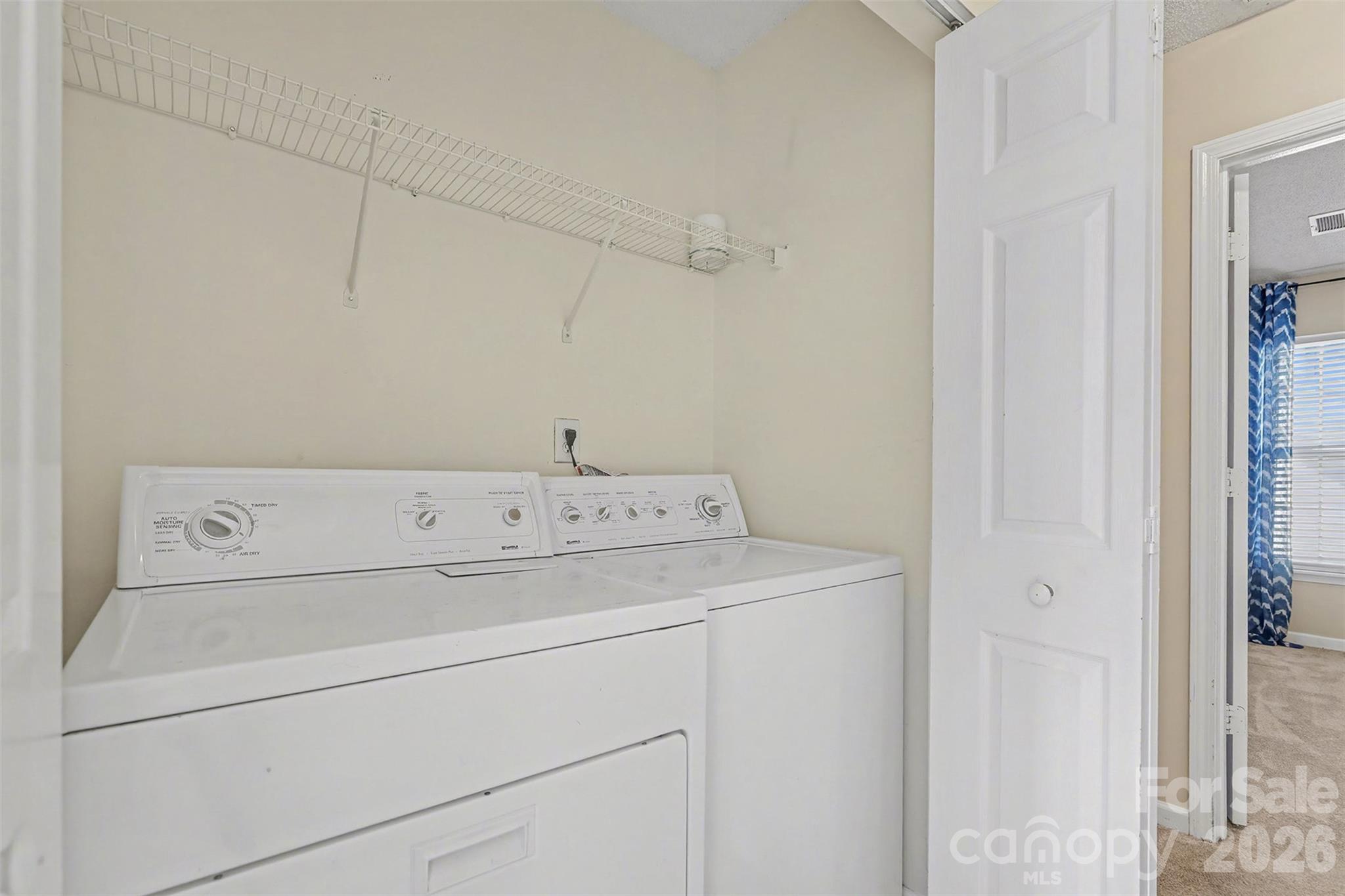 4557 Antelope Lane — Charlotte