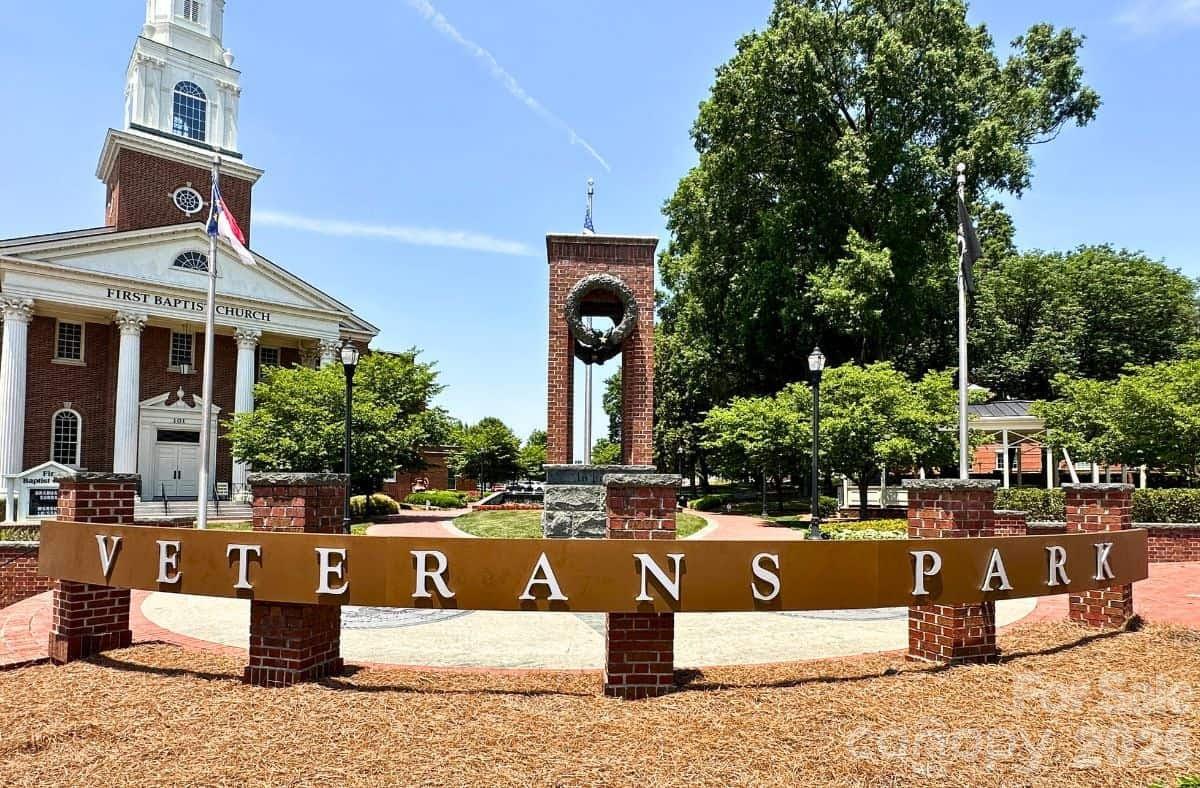 306 York Avenue — Kannapolis