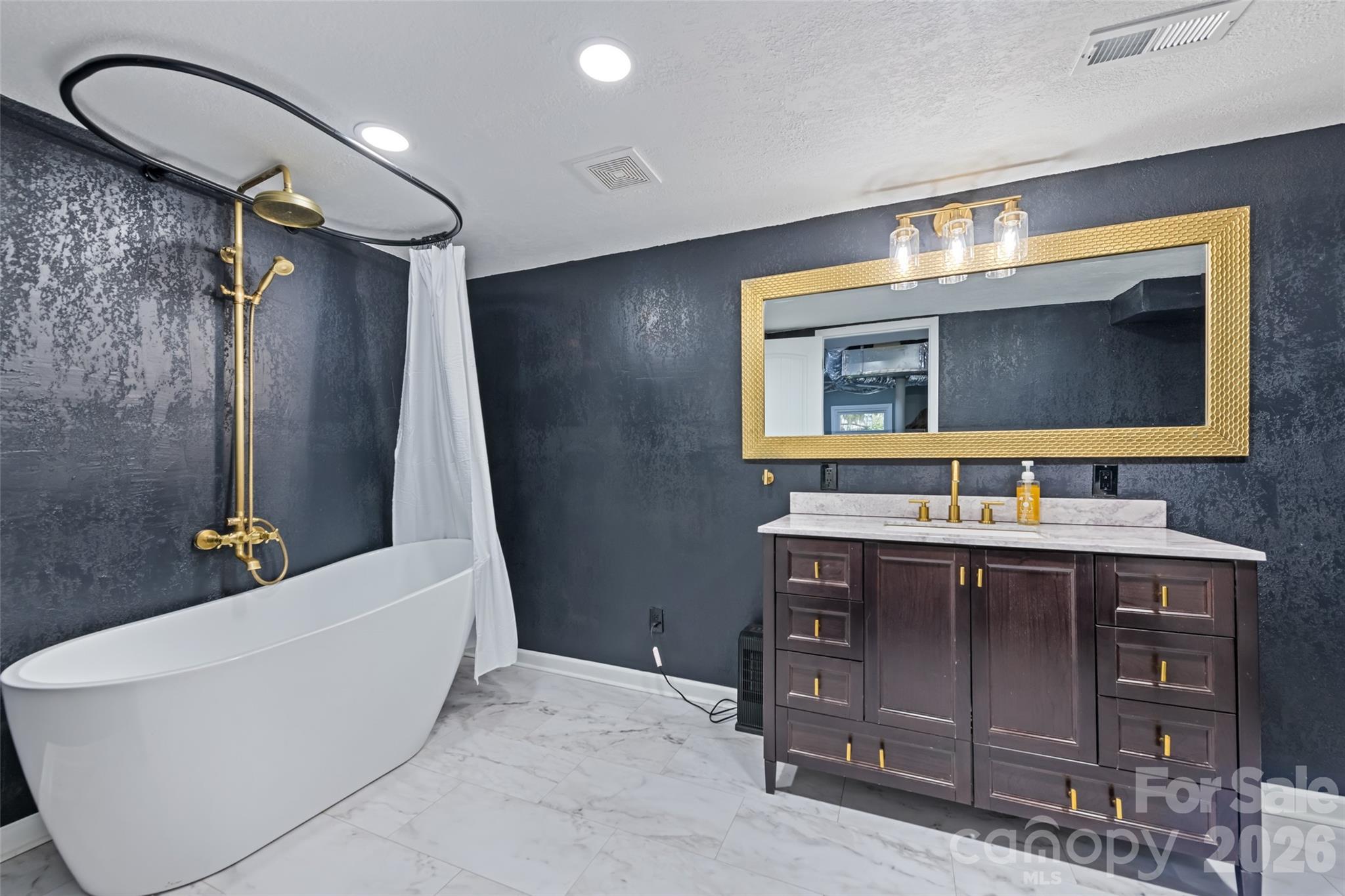 144 Pinehaven Drive — Clyde