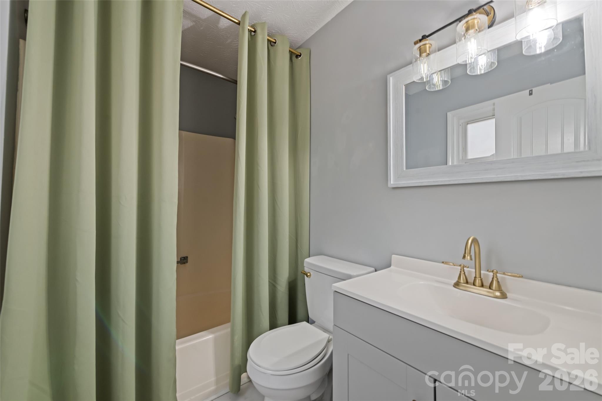 144 Pinehaven Drive — Clyde