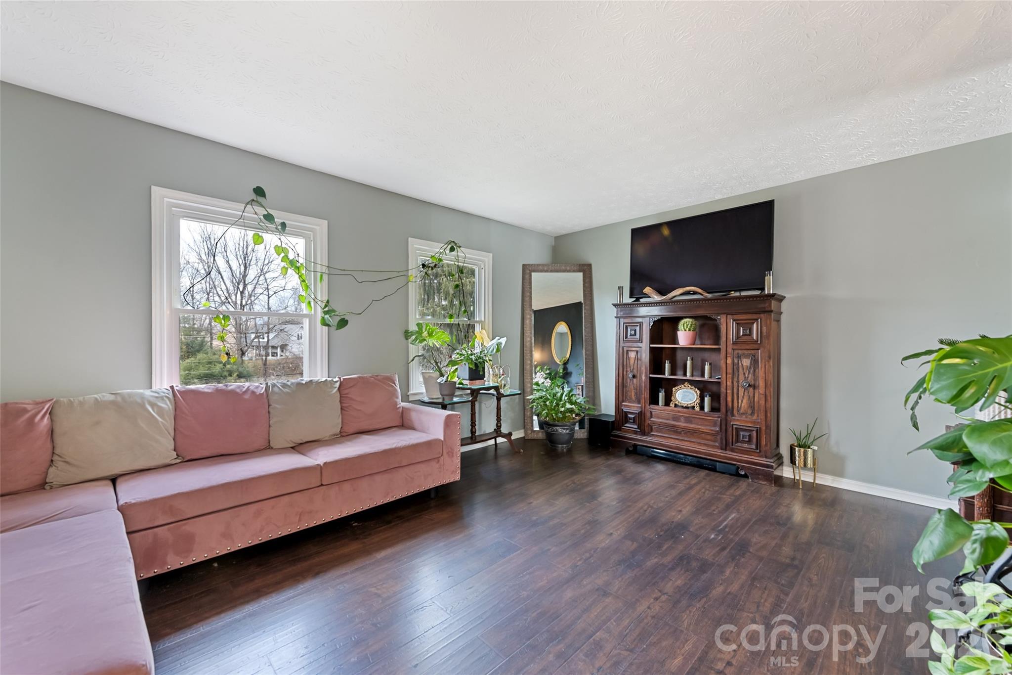 144 Pinehaven Drive — Clyde