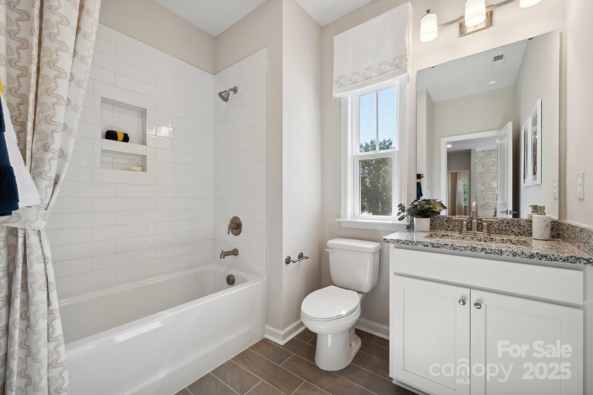 5049 Duval Circle — Tega Cay