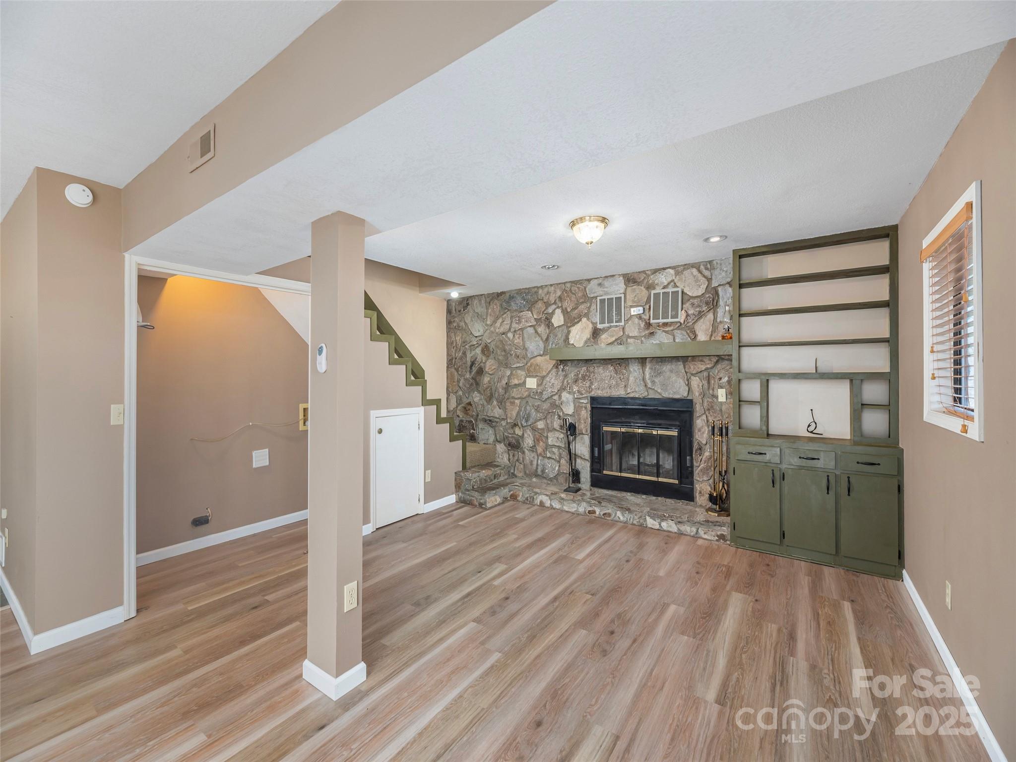 1392 Mount Chalet Road — Canton