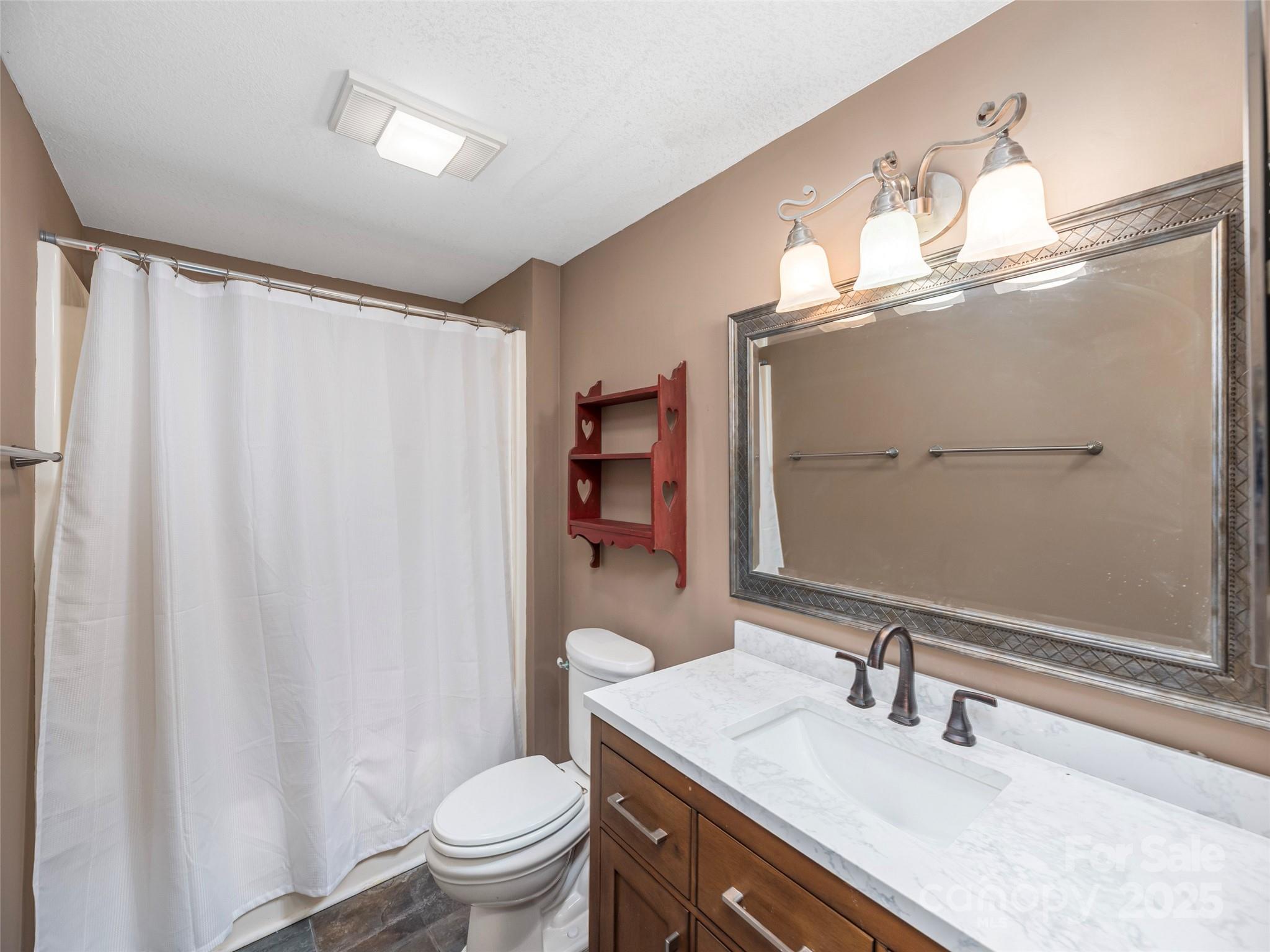 1392 Mount Chalet Road — Canton