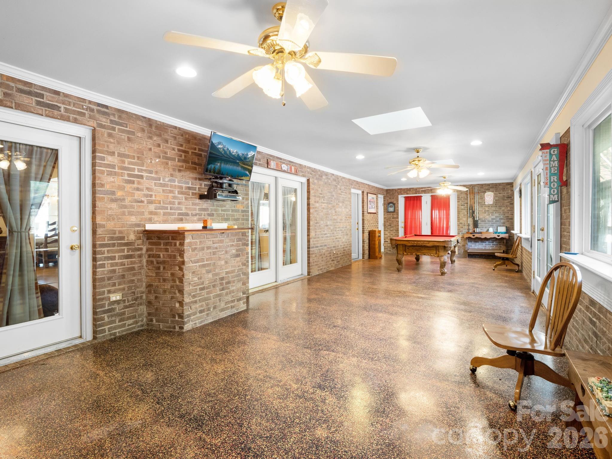92 Rodaeo Drive — Columbus