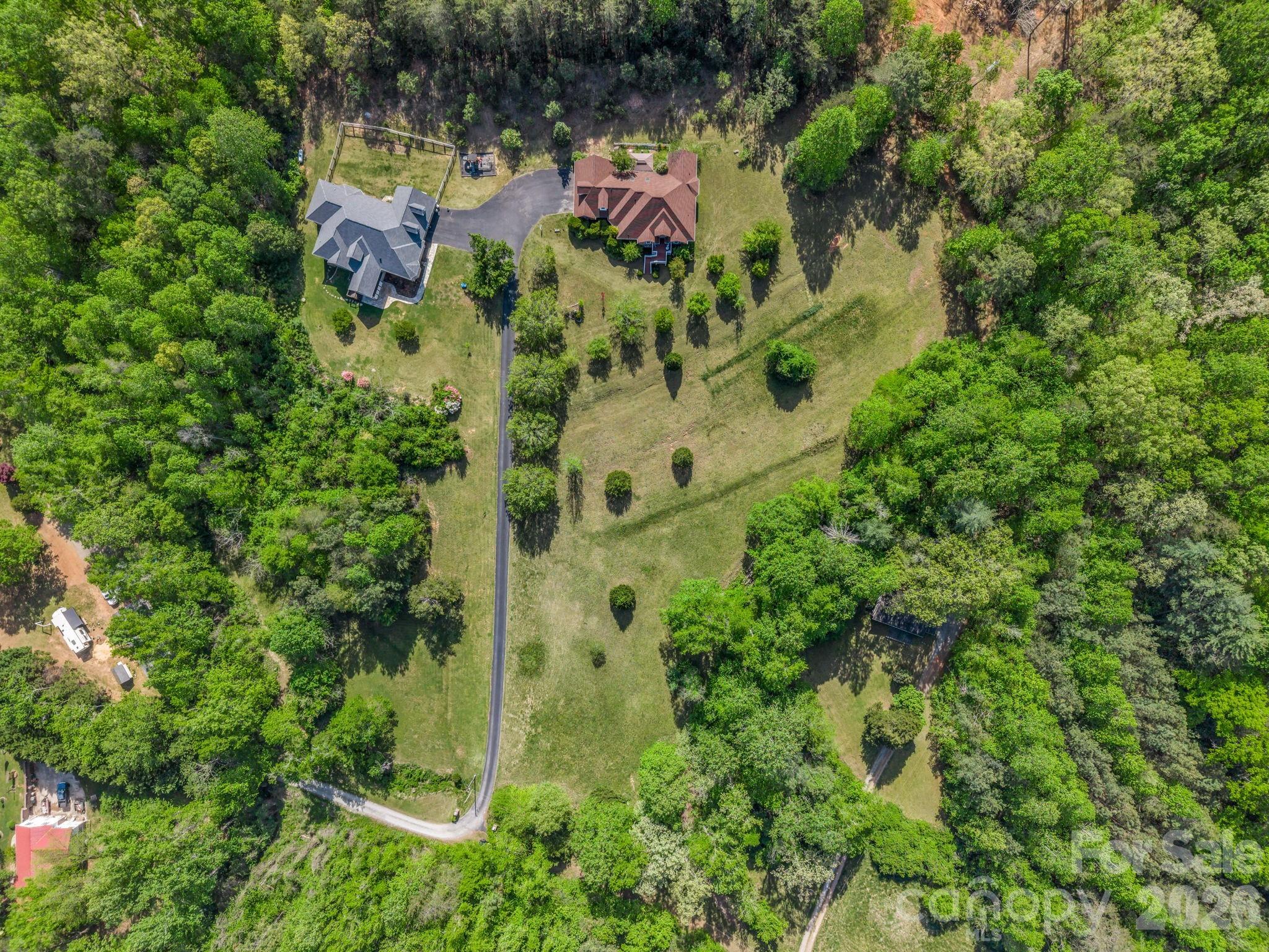 92 Rodaeo Drive — Columbus