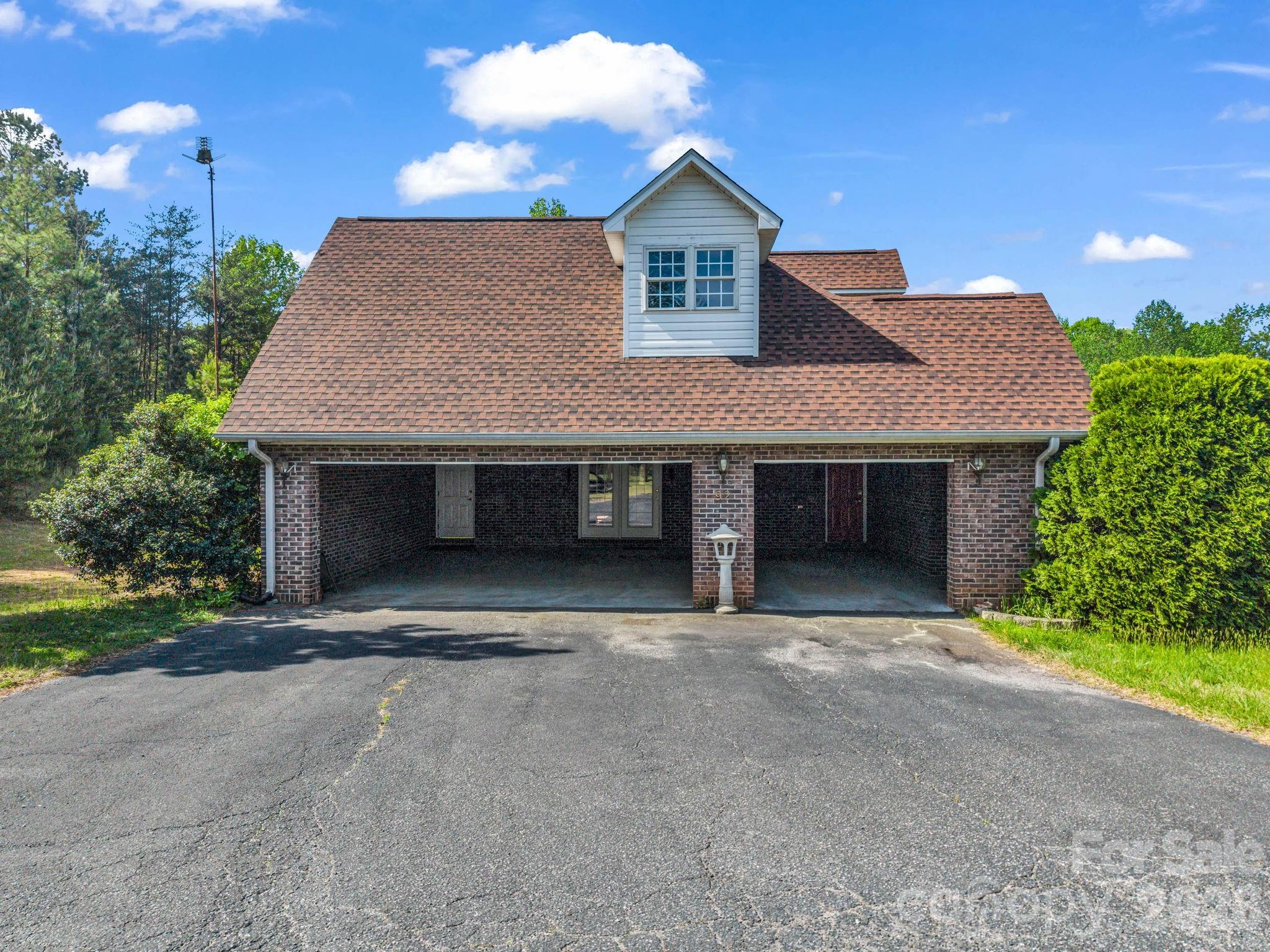 92 Rodaeo Drive — Columbus