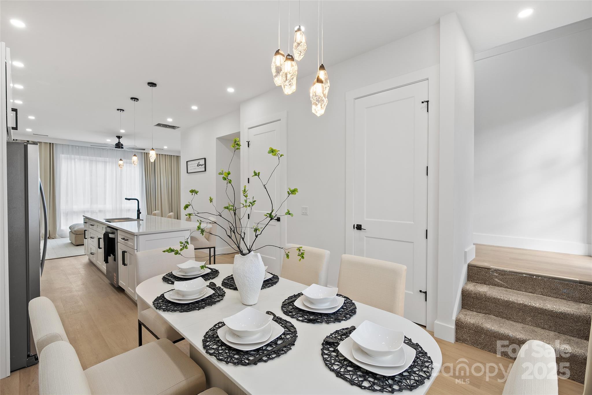 45 Richland Street — Waynesville