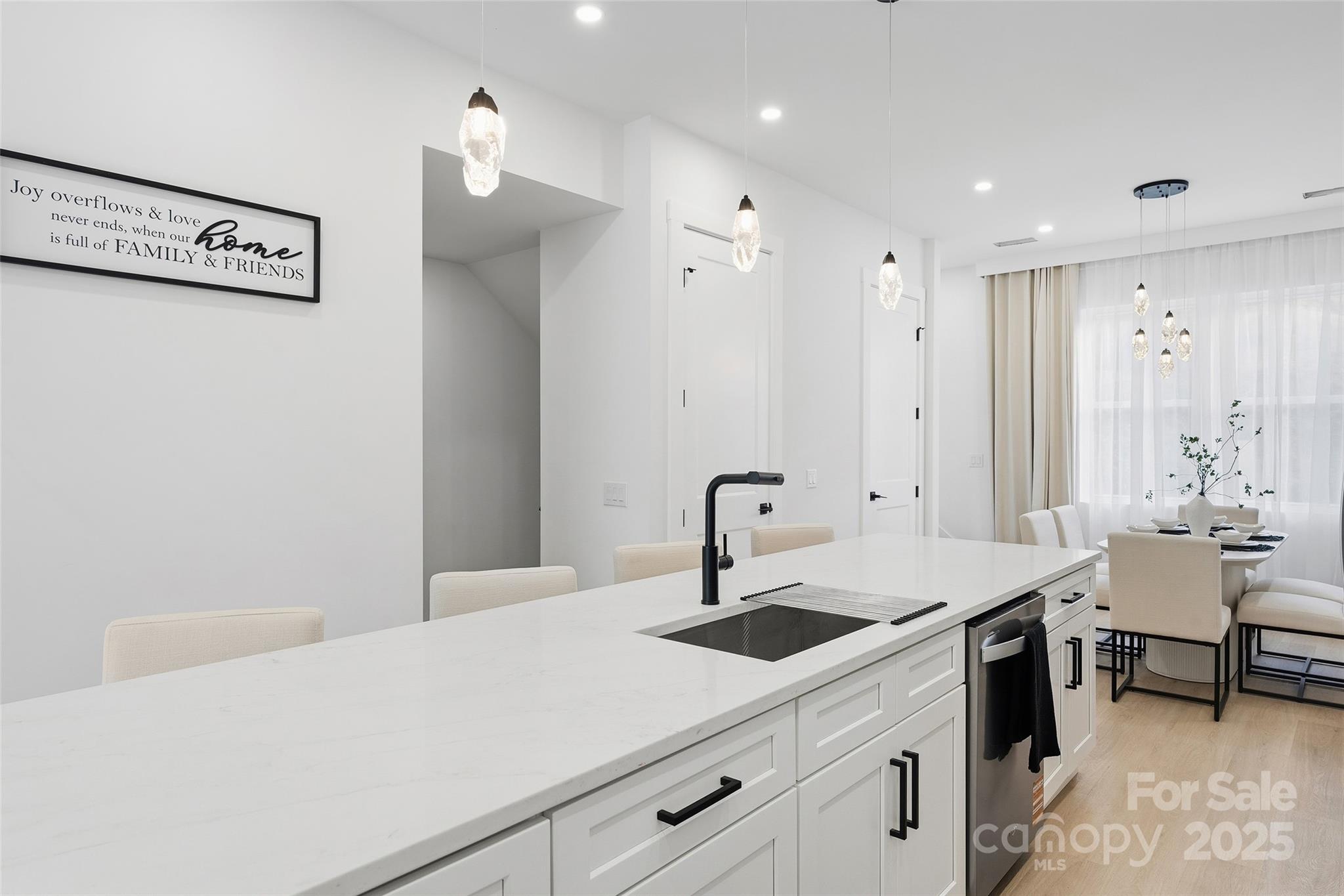 45 Richland Street — Waynesville