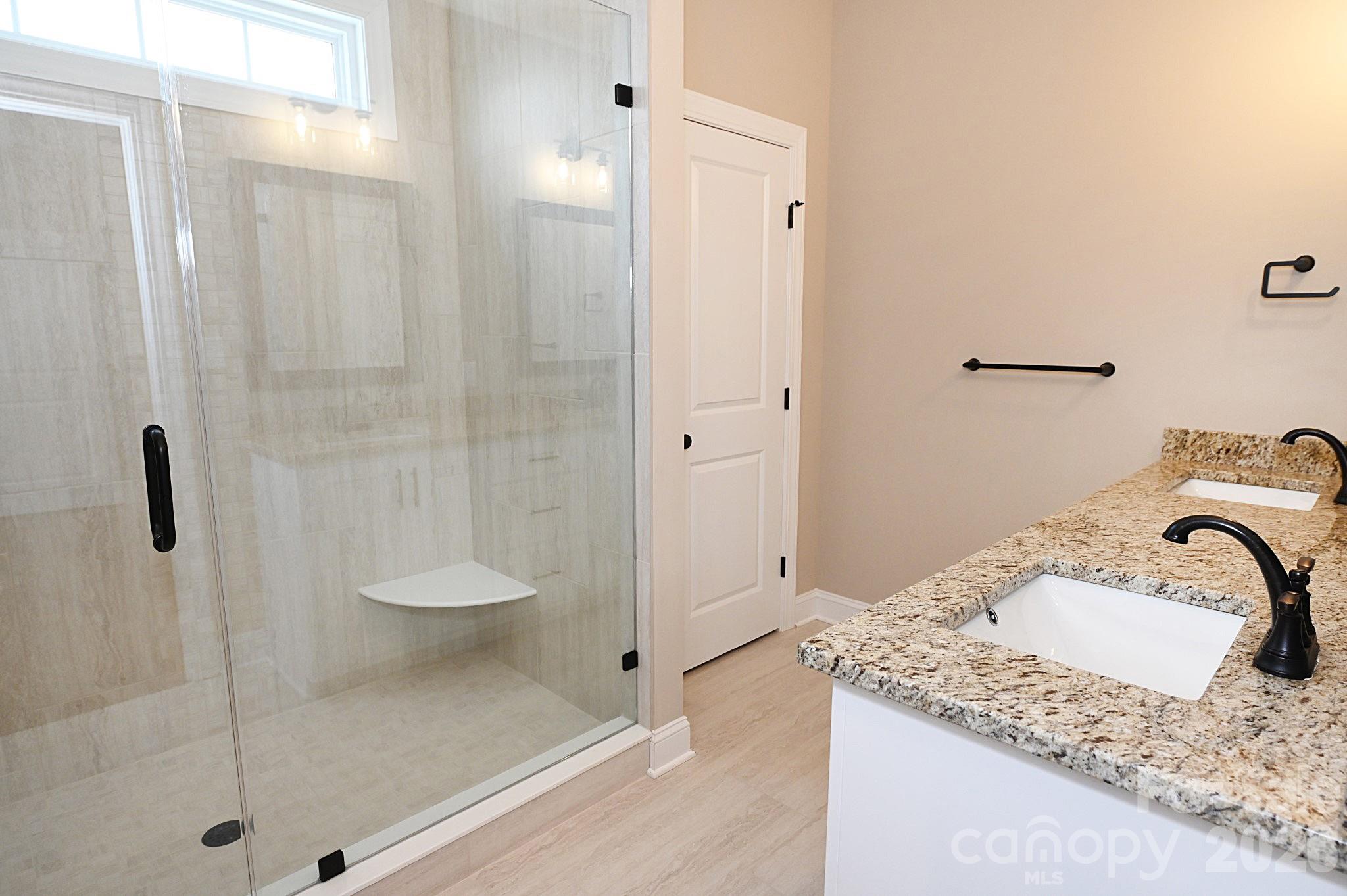 4932 Southview Drive — Hickory