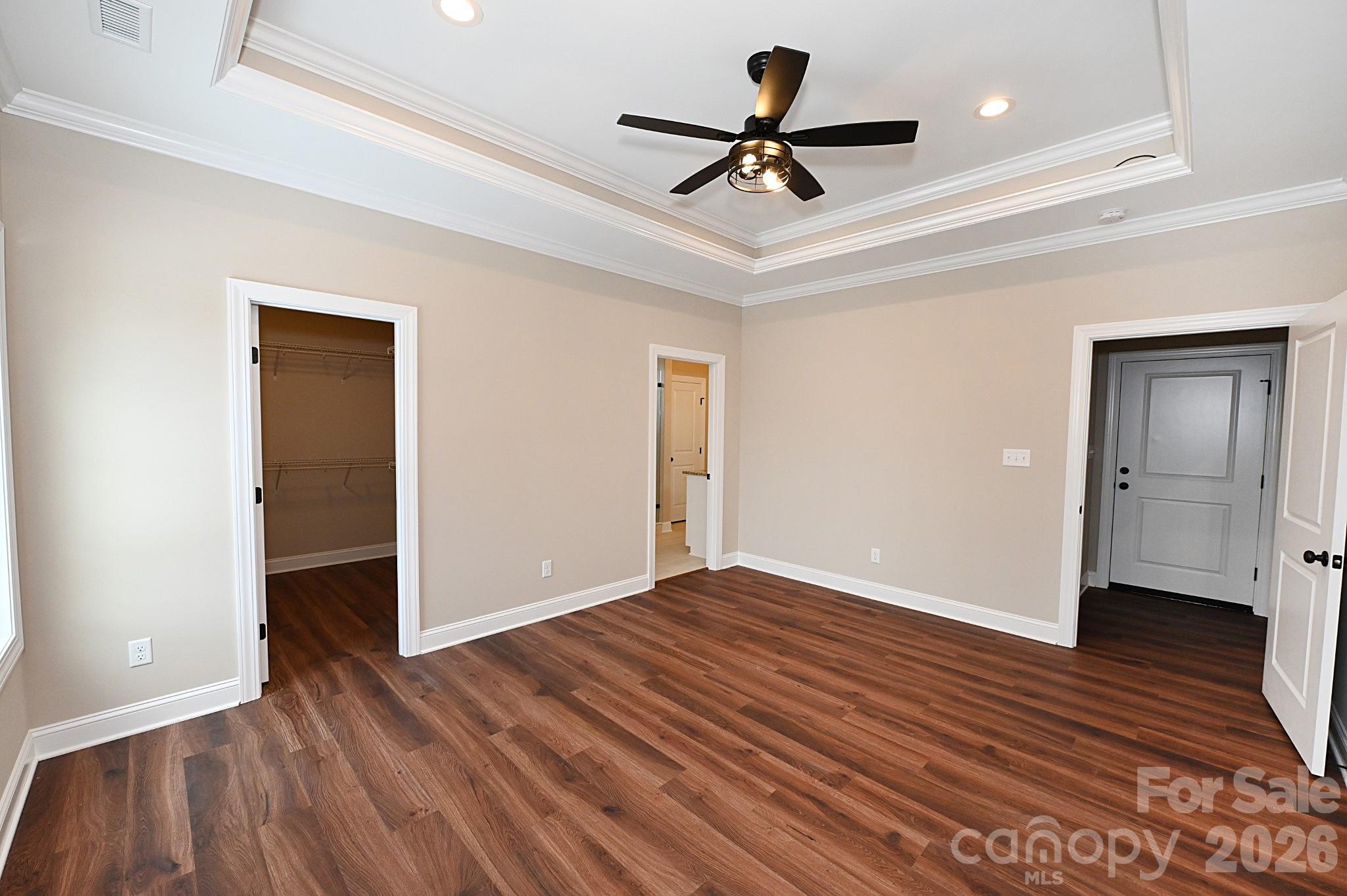 4932 Southview Drive — Hickory