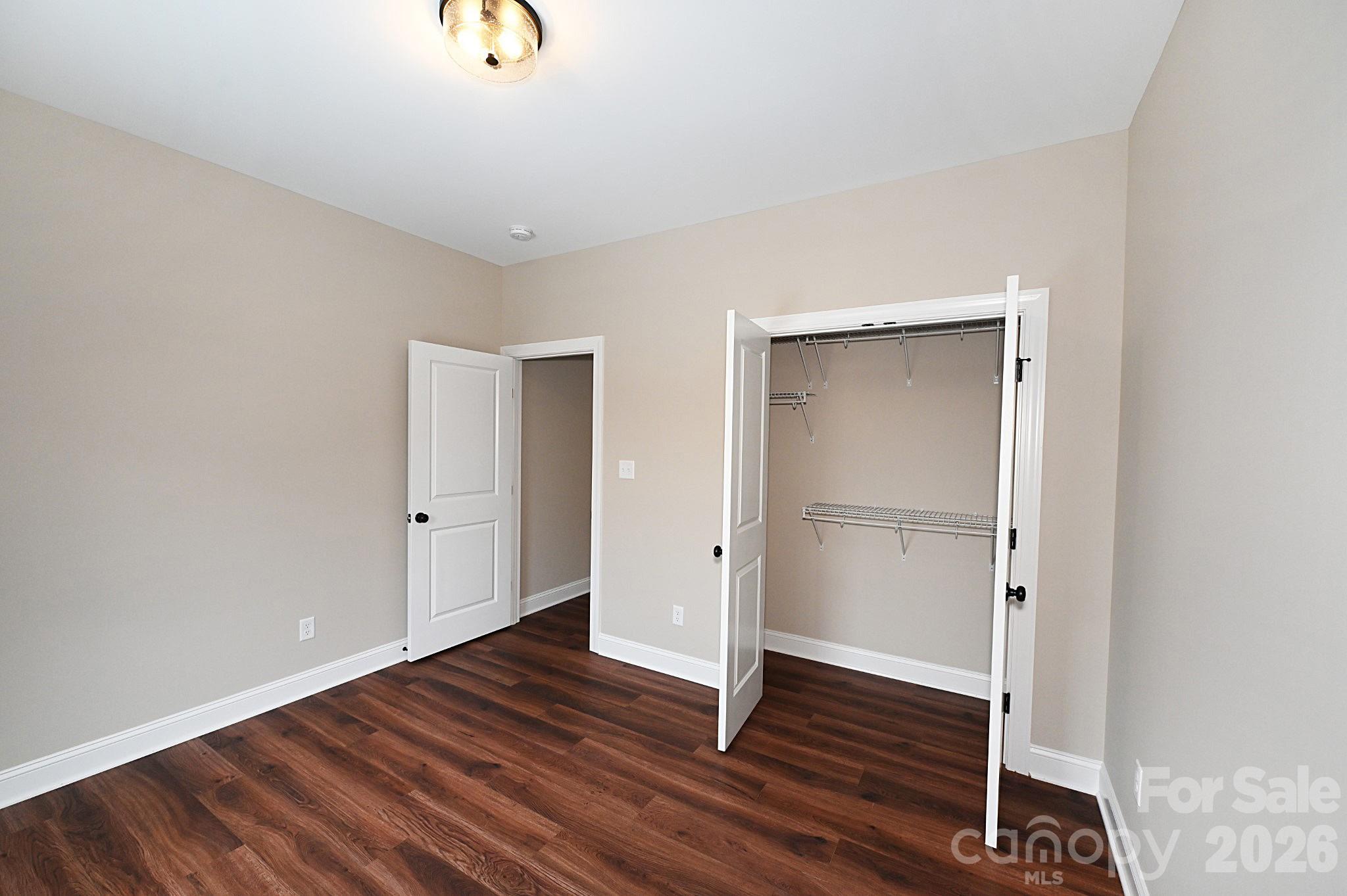 4932 Southview Drive — Hickory