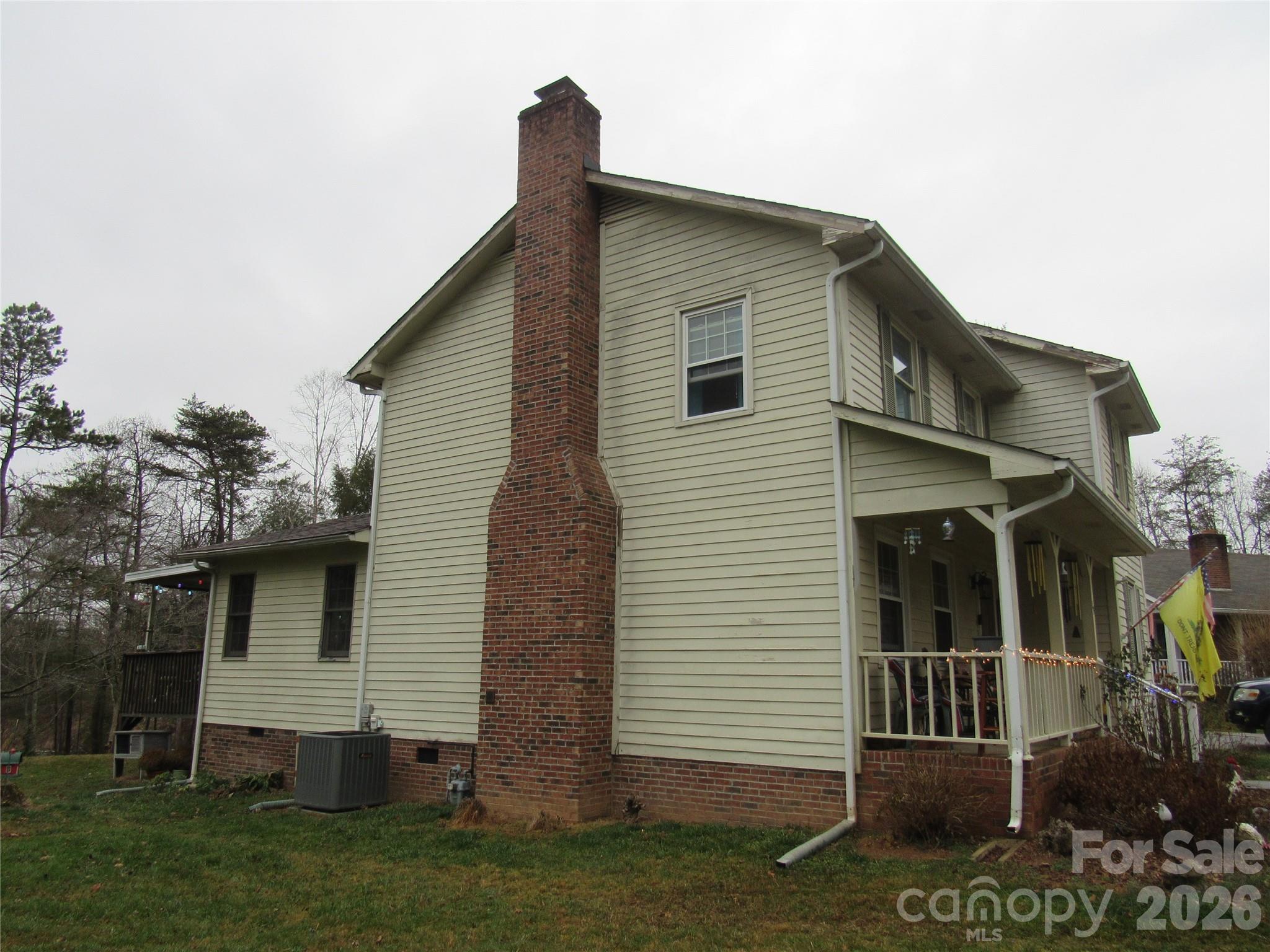 19 Westminster Drive — Asheville