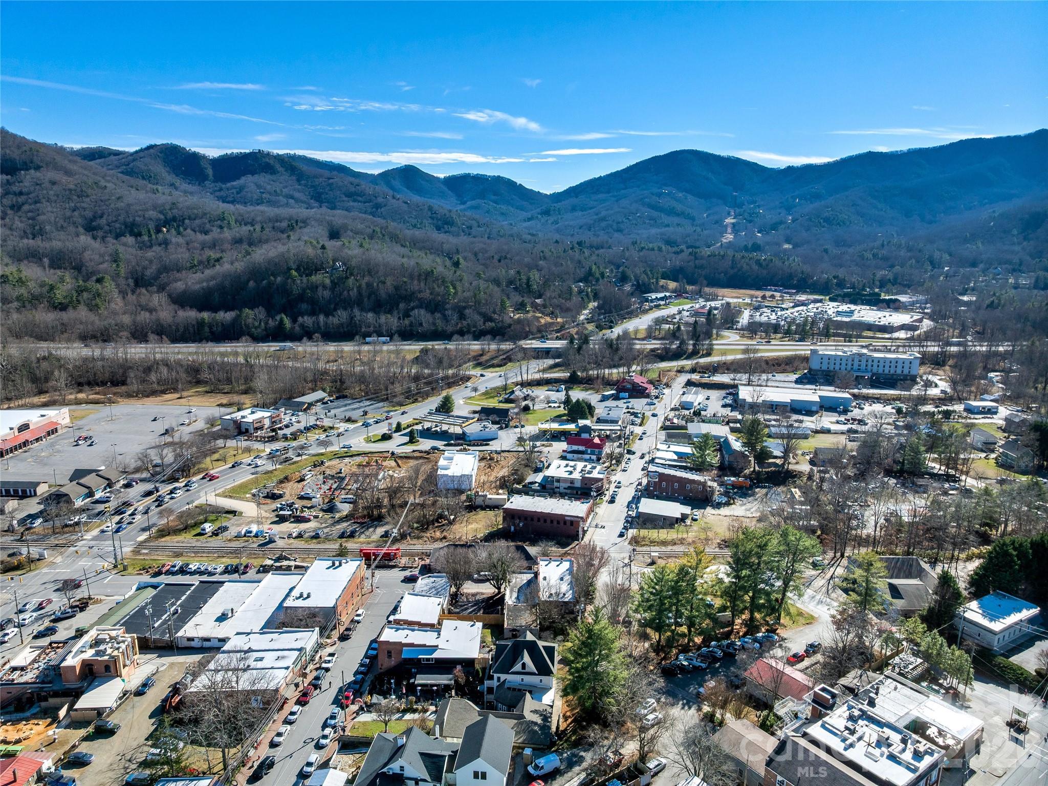 204 Sutton Avenue — Black Mountain