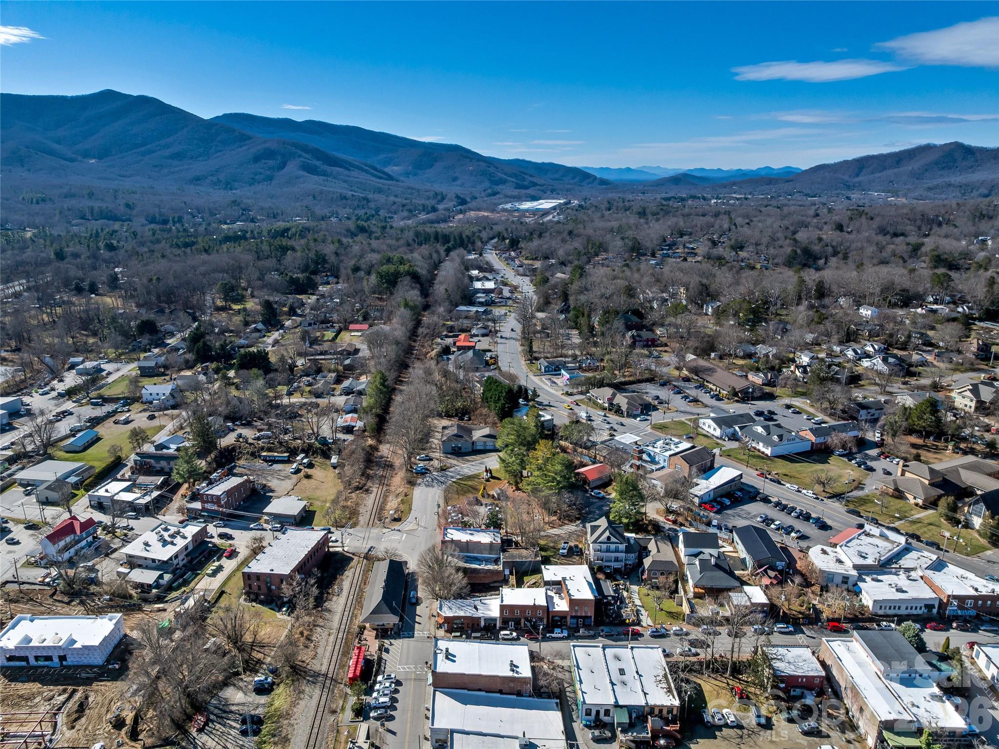 204 Sutton Avenue — Black Mountain