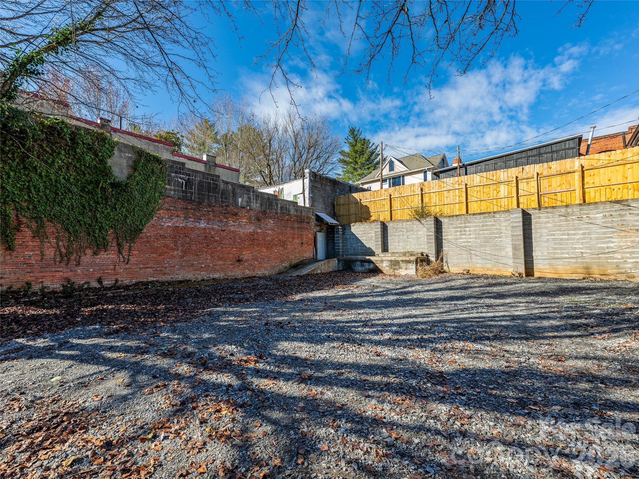 204 Sutton Avenue — Black Mountain