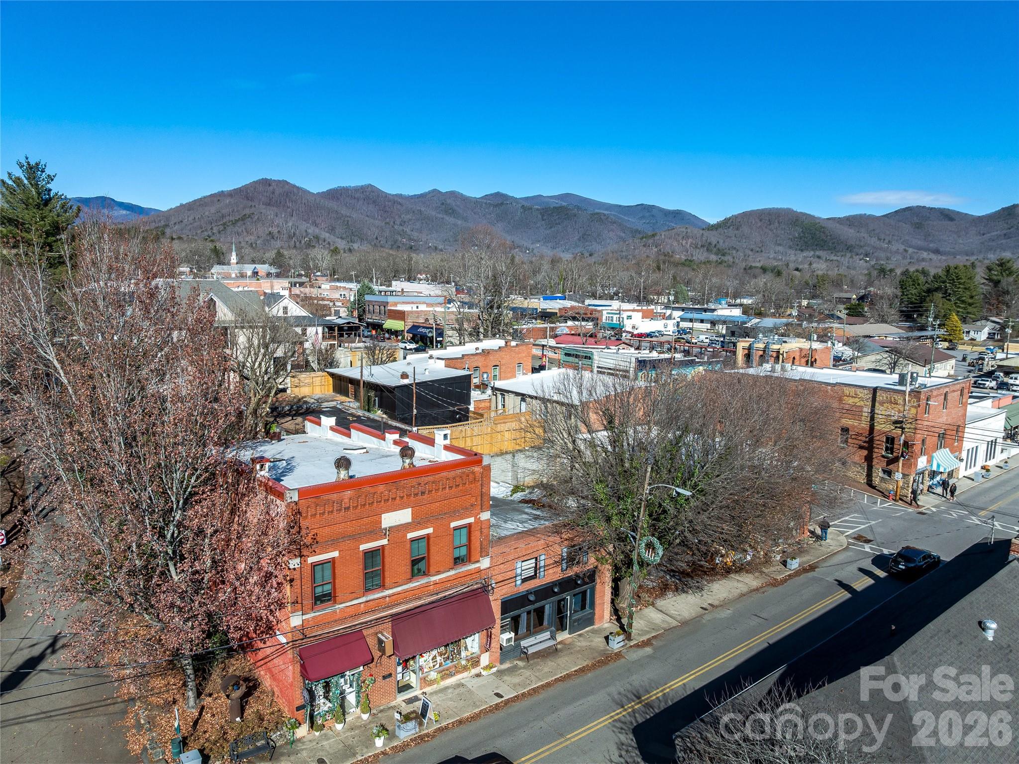 204 Sutton Avenue — Black Mountain