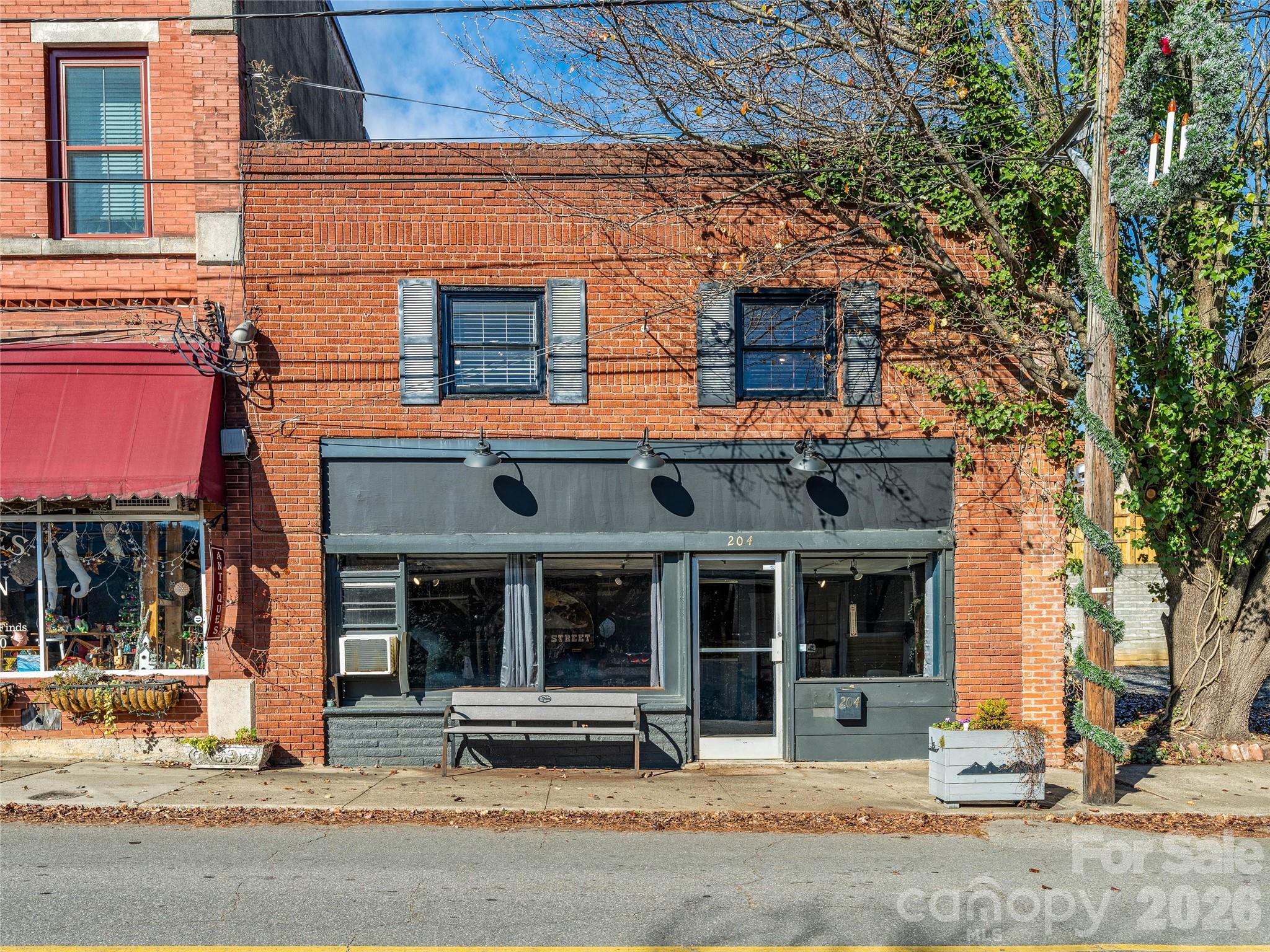 204 Sutton Avenue — Black Mountain