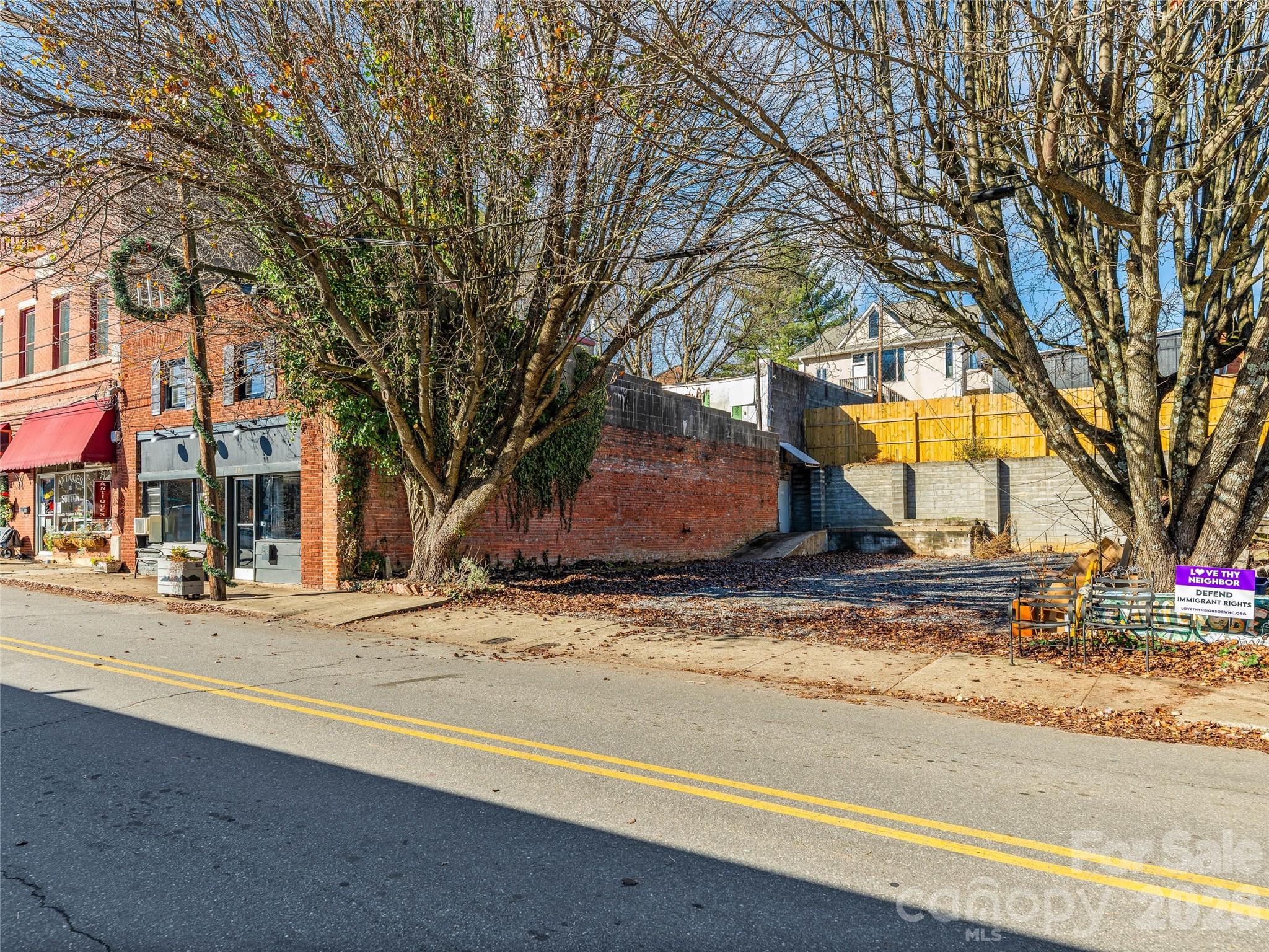 204 Sutton Avenue — Black Mountain