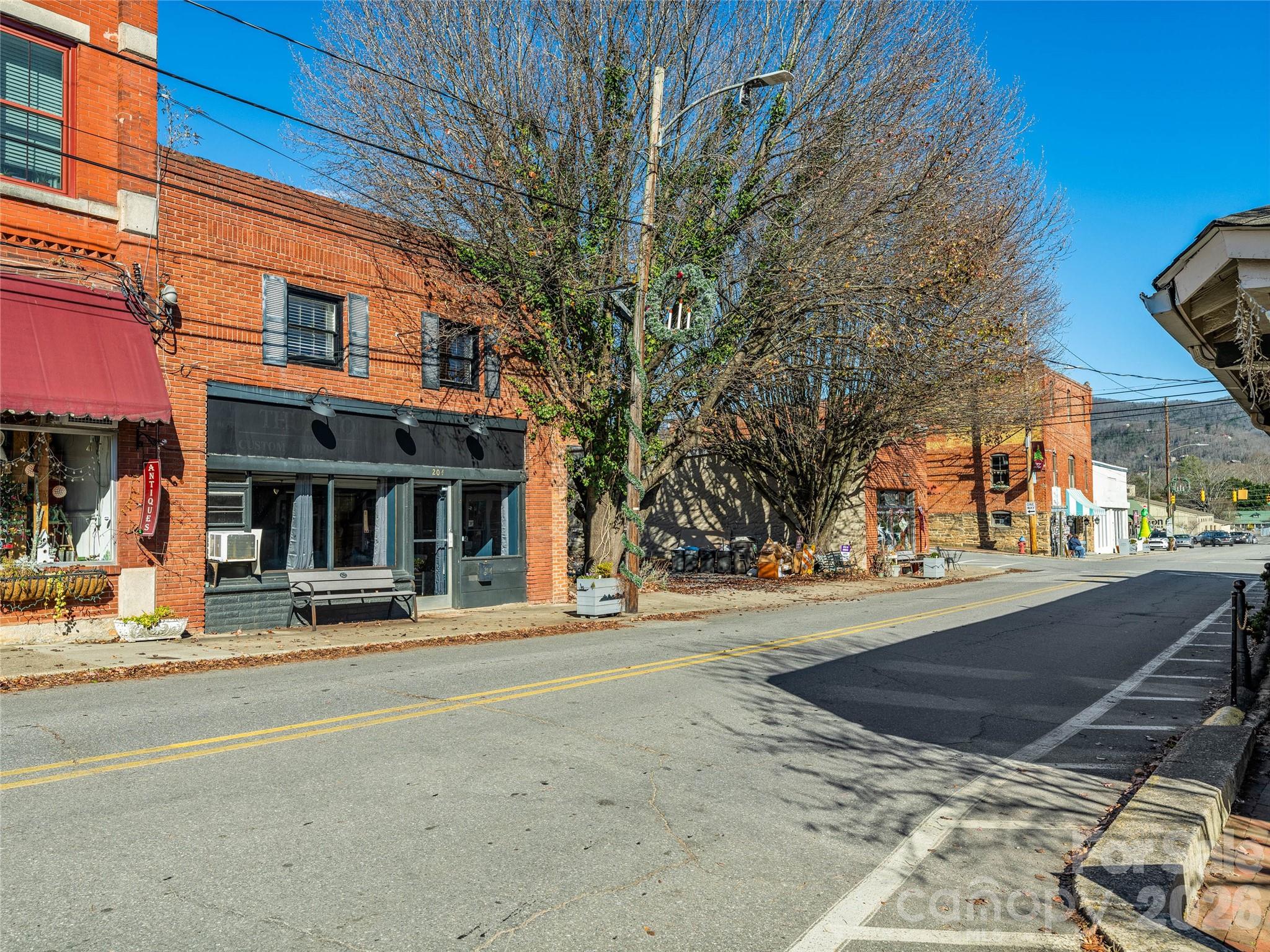 204 Sutton Avenue — Black Mountain
