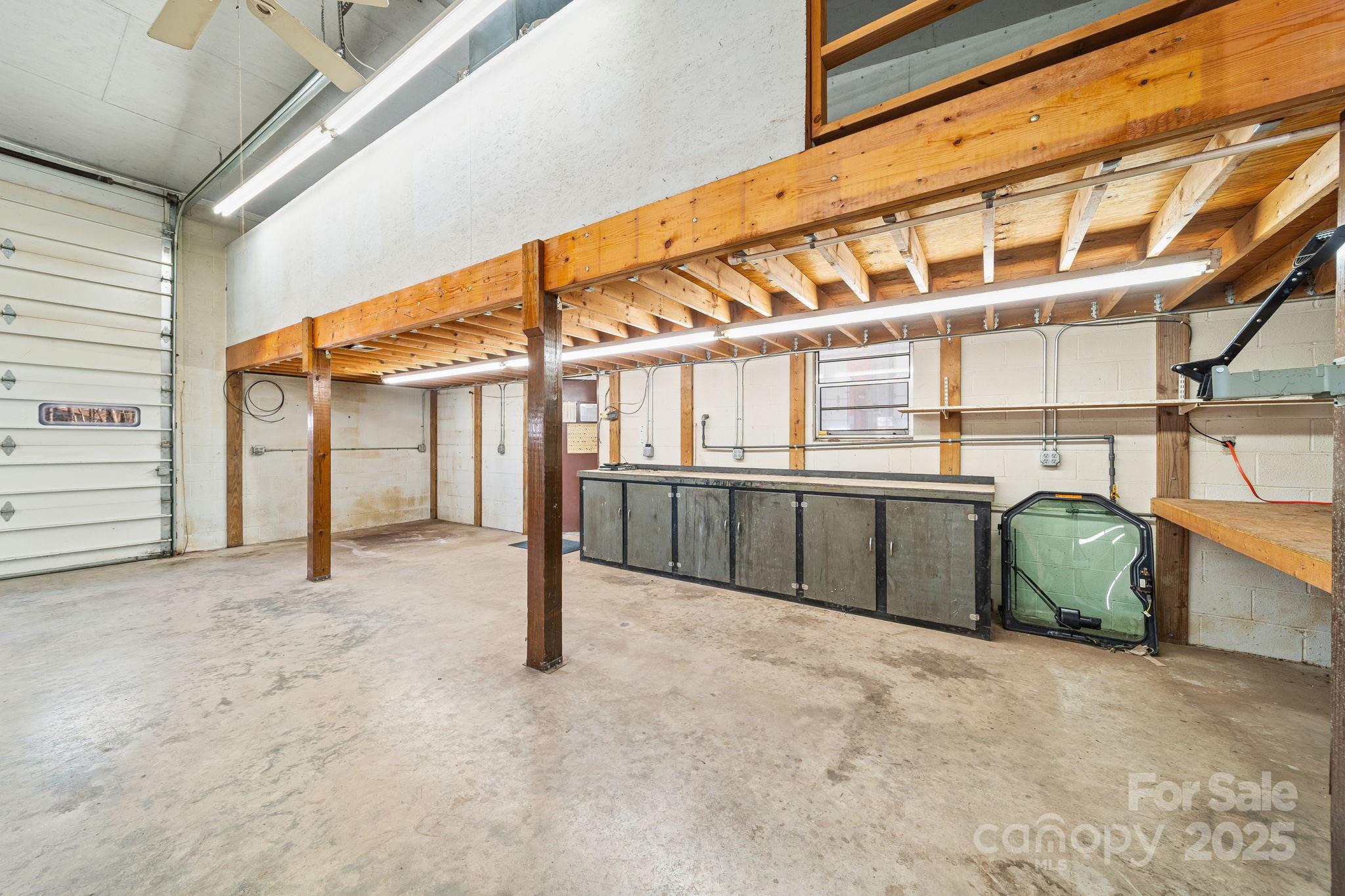 2415 Hargette Road — Monroe
