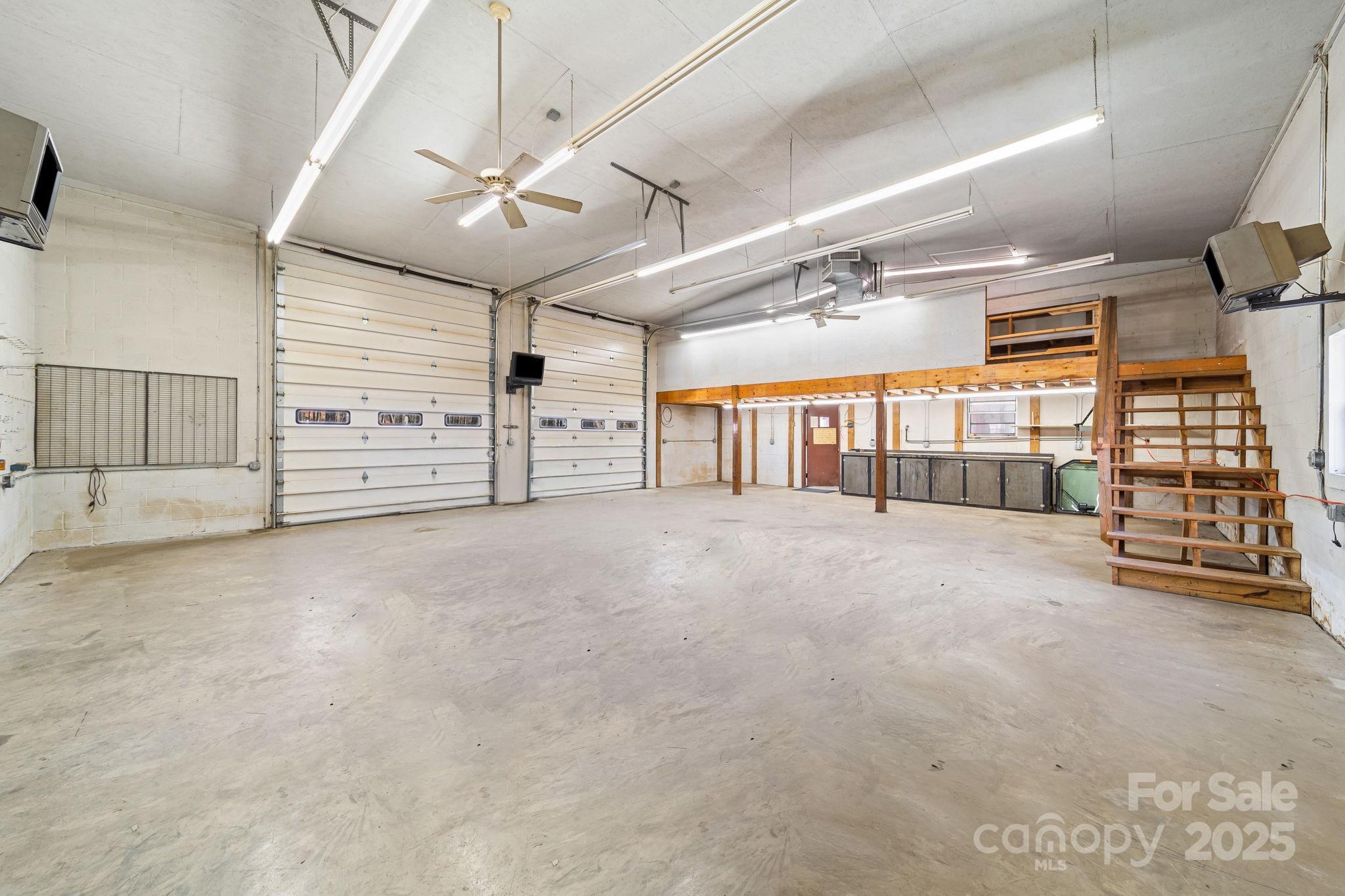 2415 Hargette Road — Monroe