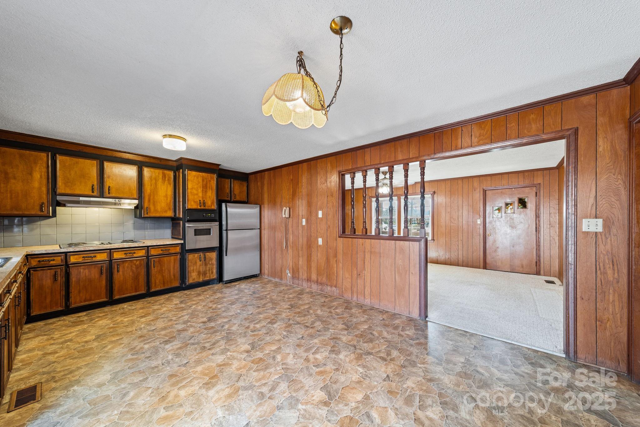 2415 Hargette Road — Monroe