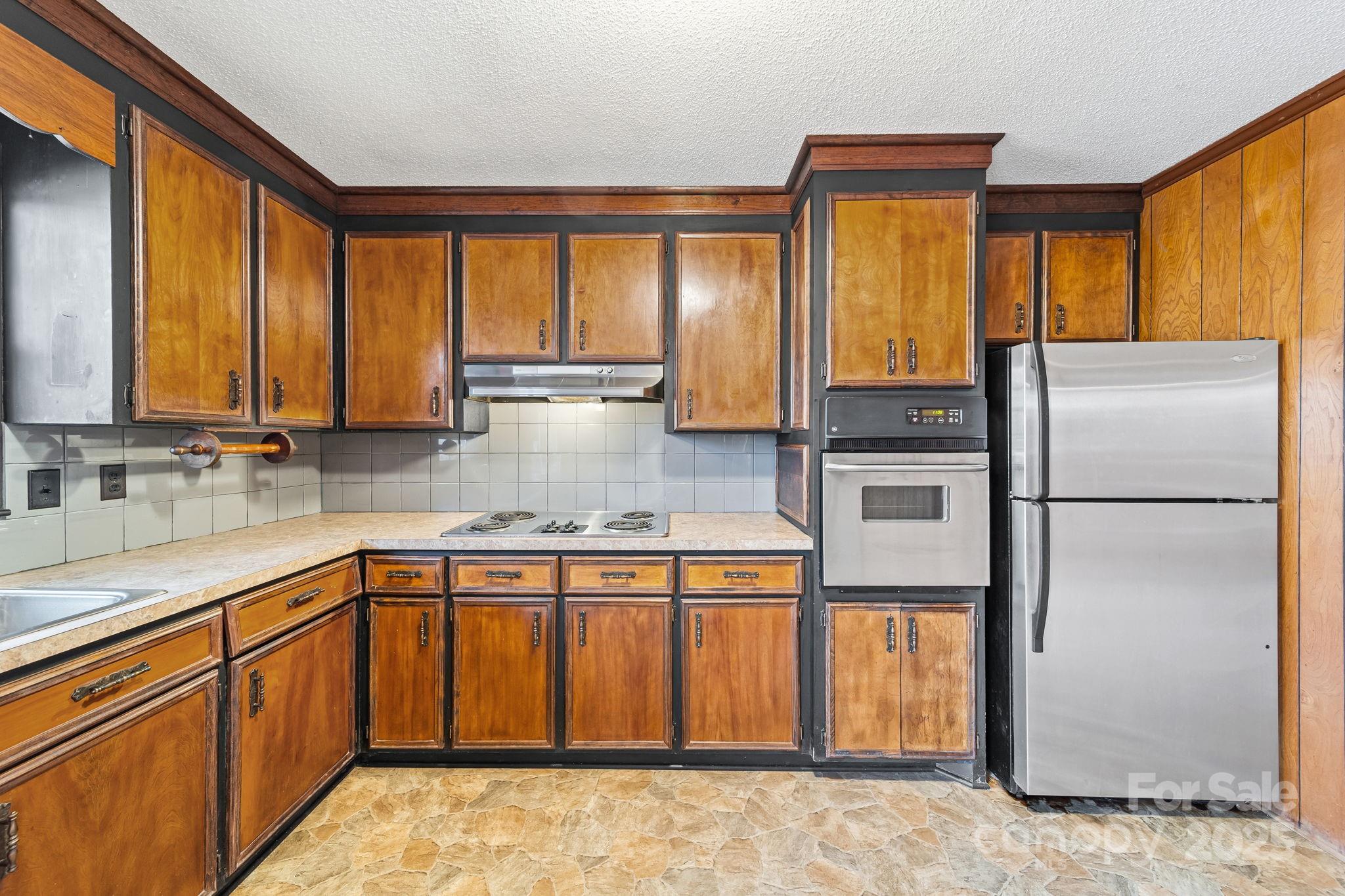 2415 Hargette Road — Monroe