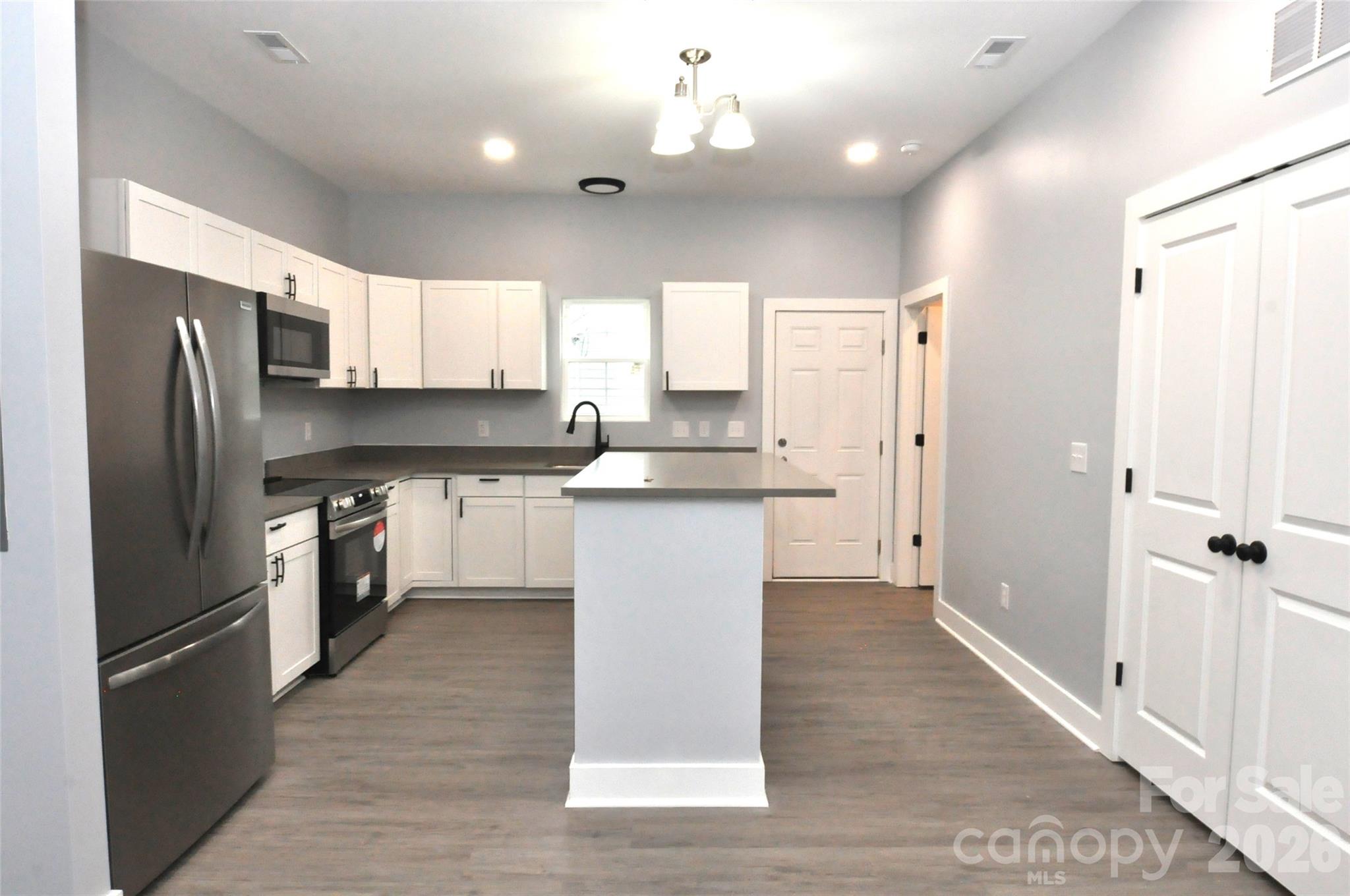 573 Fifth Street — Chester