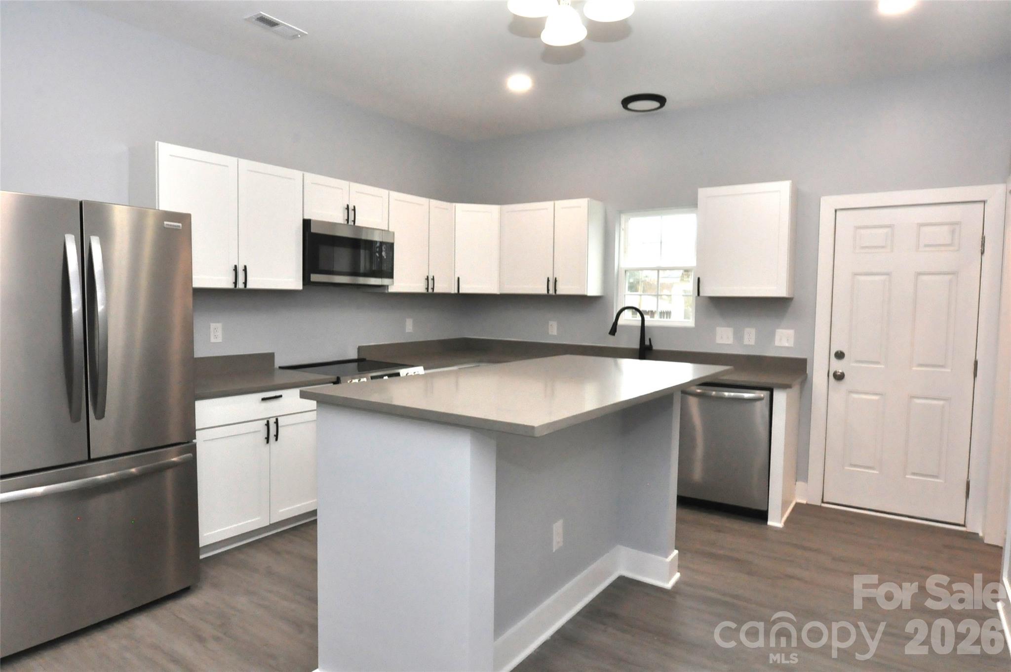 573 Fifth Street — Chester