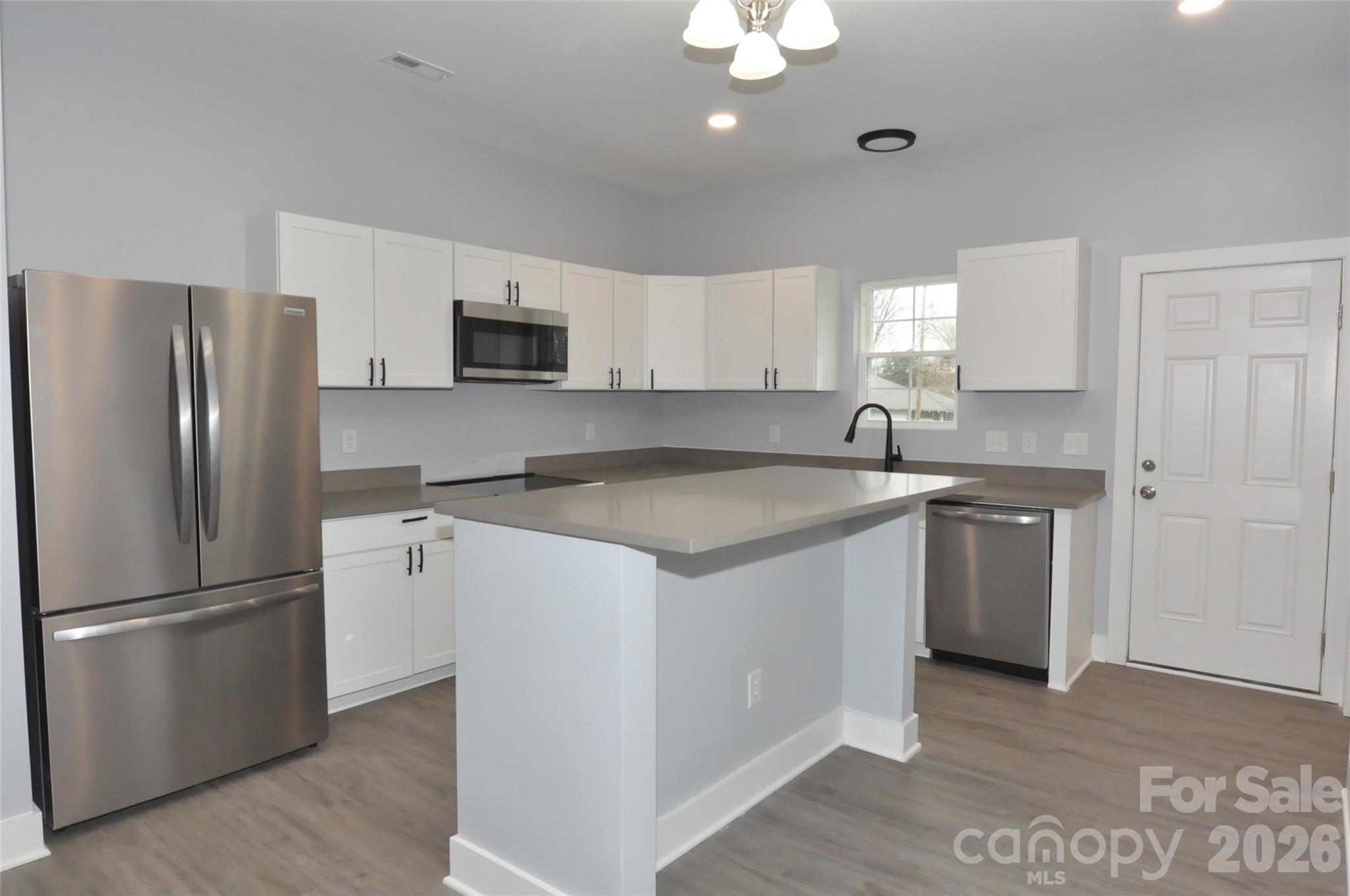573 Fifth Street — Chester