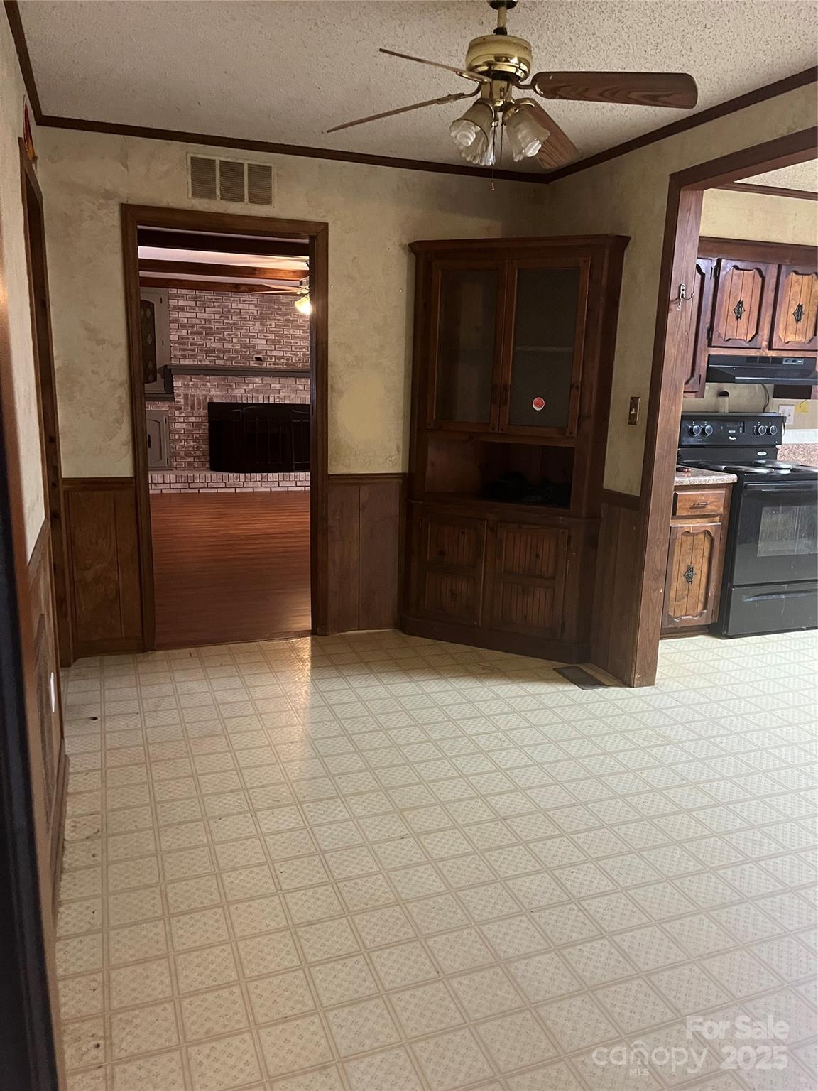 206 E Catawba Drive — Mount Holly