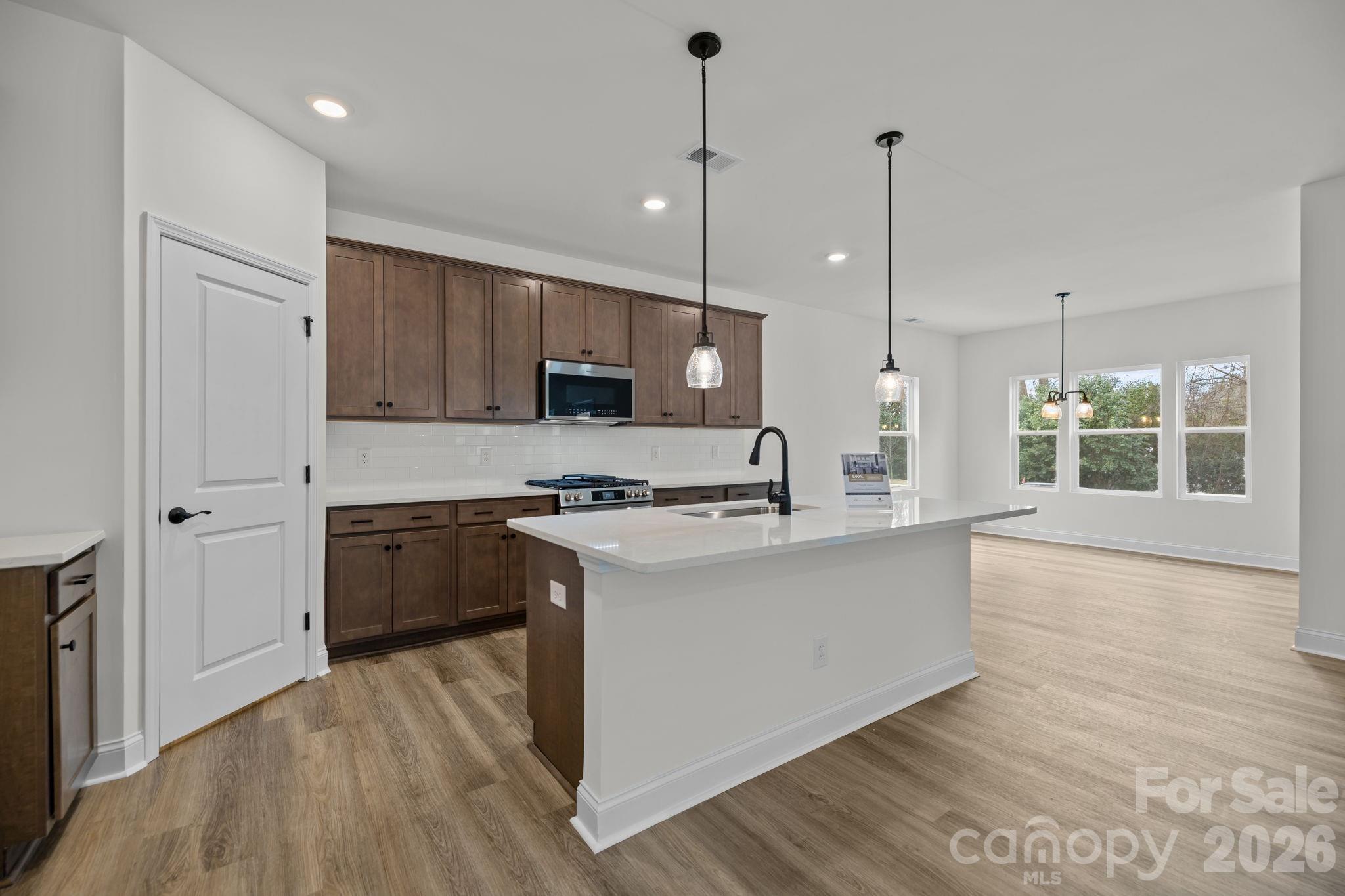 4004 Grommet Court — Matthews