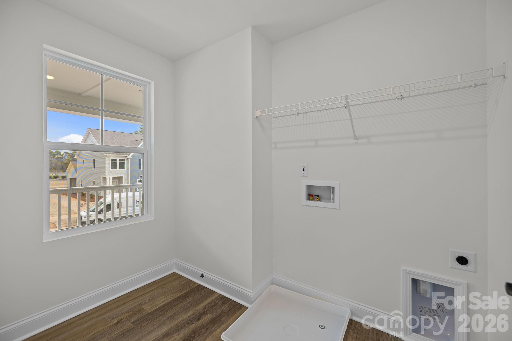 4004 Grommet Court — Matthews