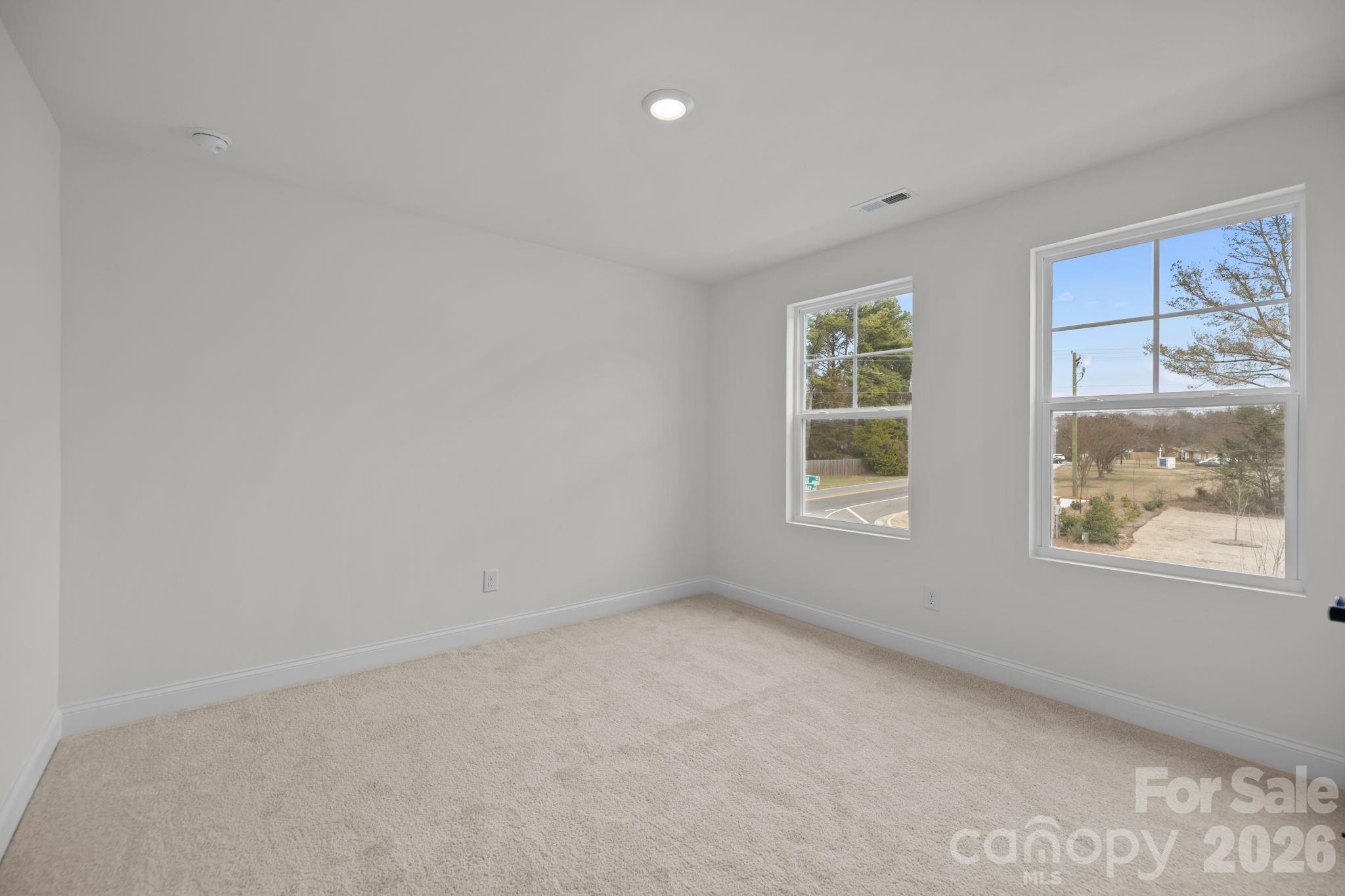 4004 Grommet Court — Matthews