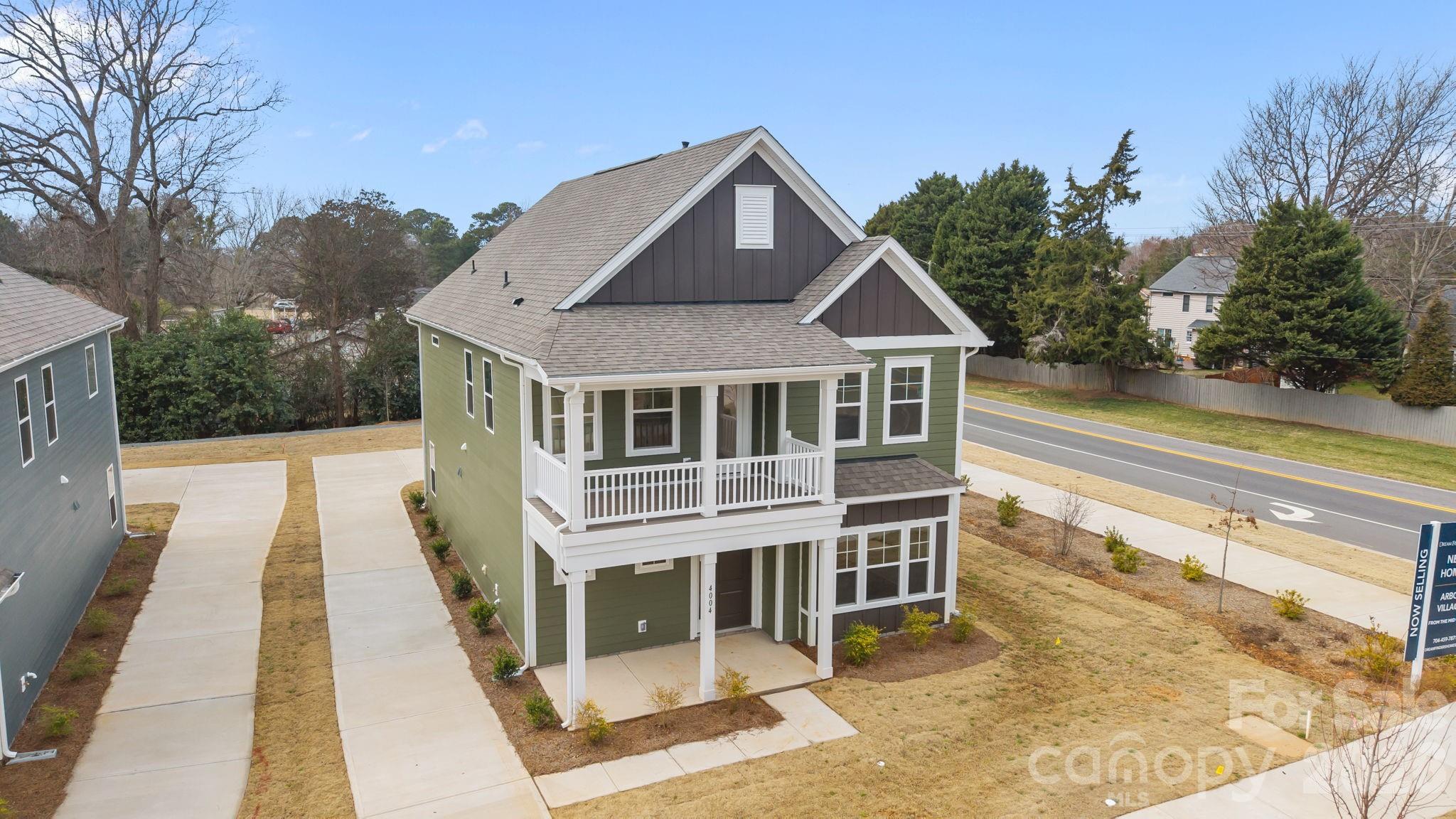 4004 Grommet Court — Matthews