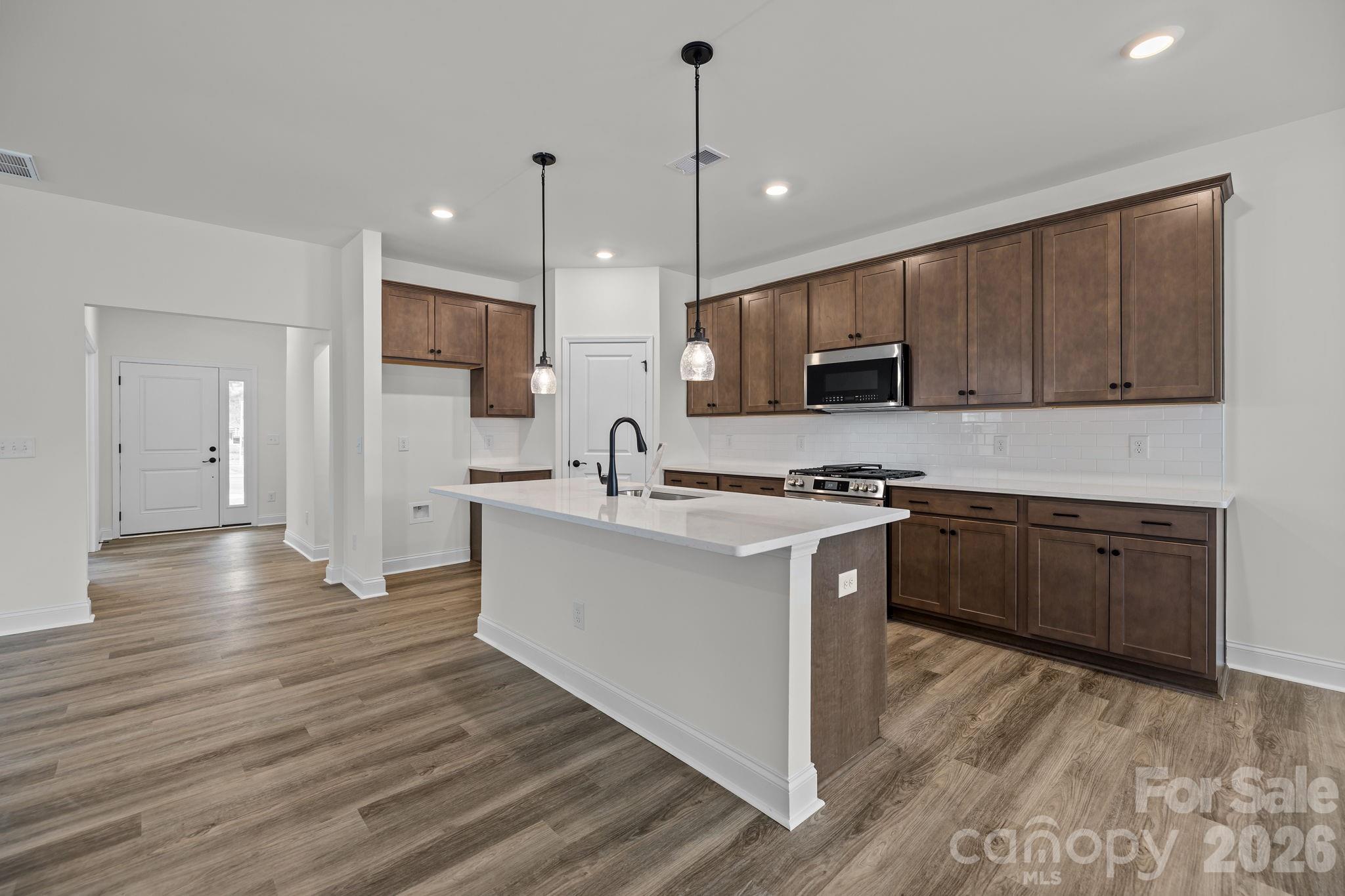 4004 Grommet Court — Matthews