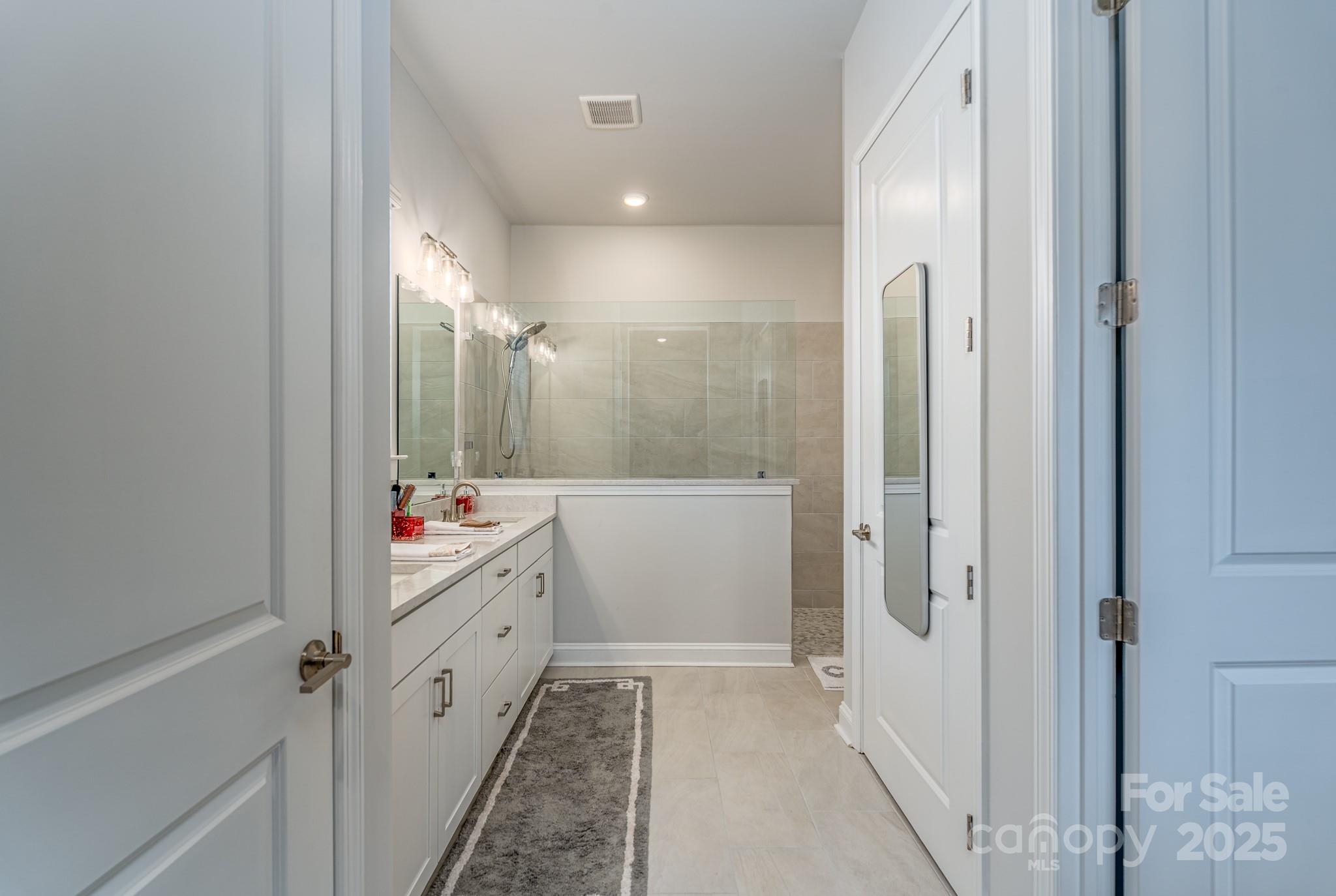1038 Idyllic Lane — Waxhaw