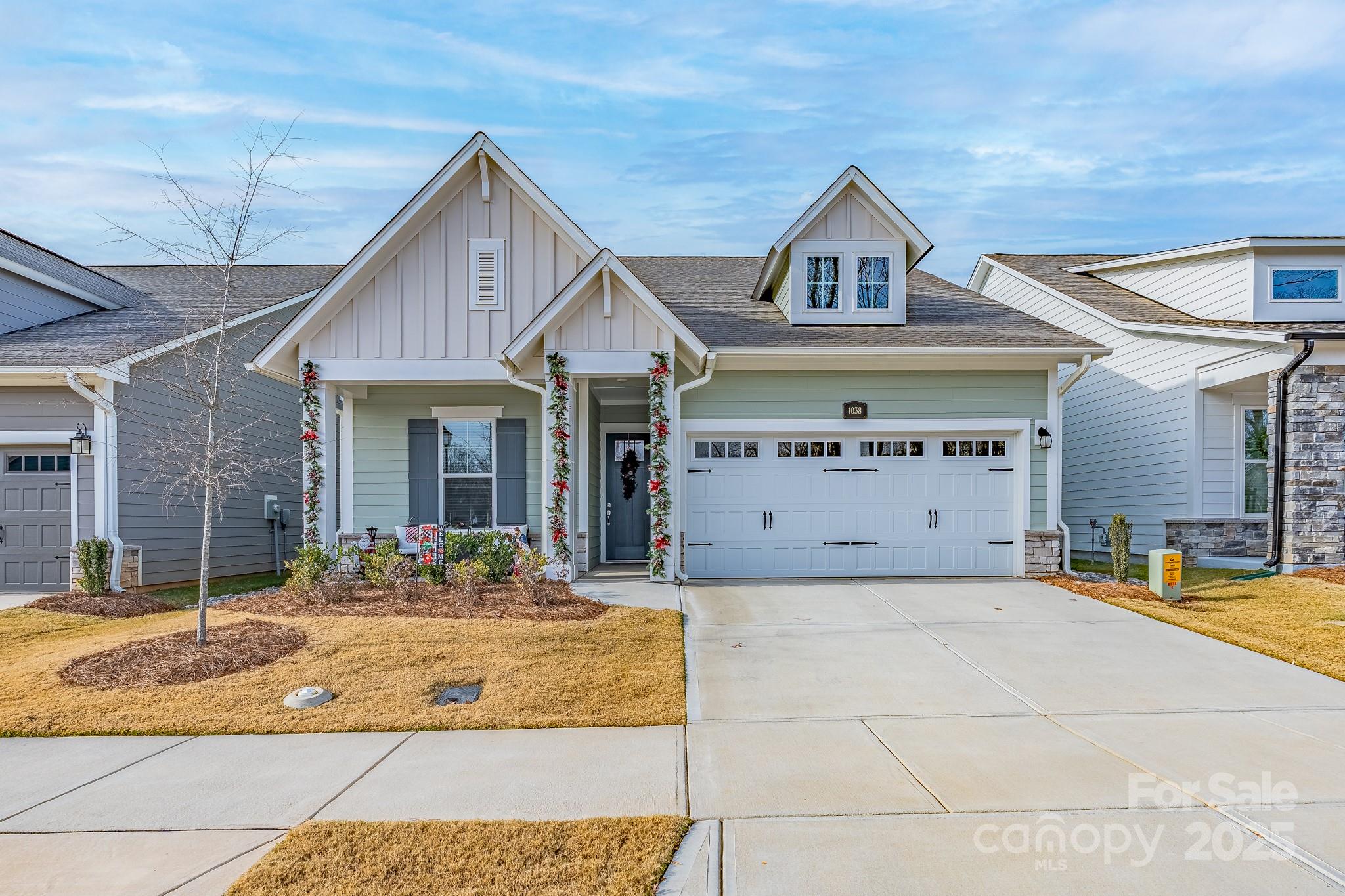1038 Idyllic Lane — Waxhaw