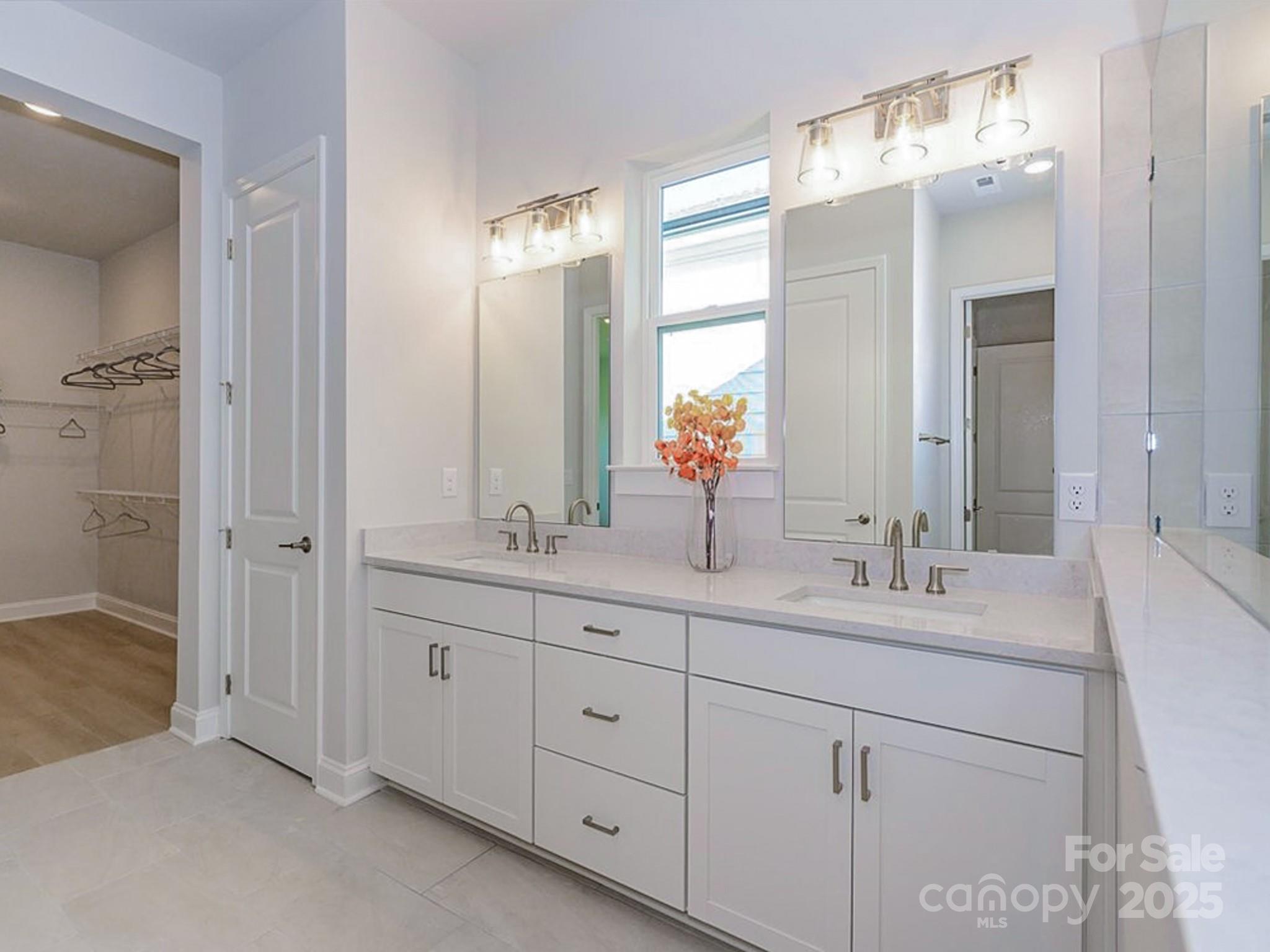 1038 Idyllic Lane — Waxhaw